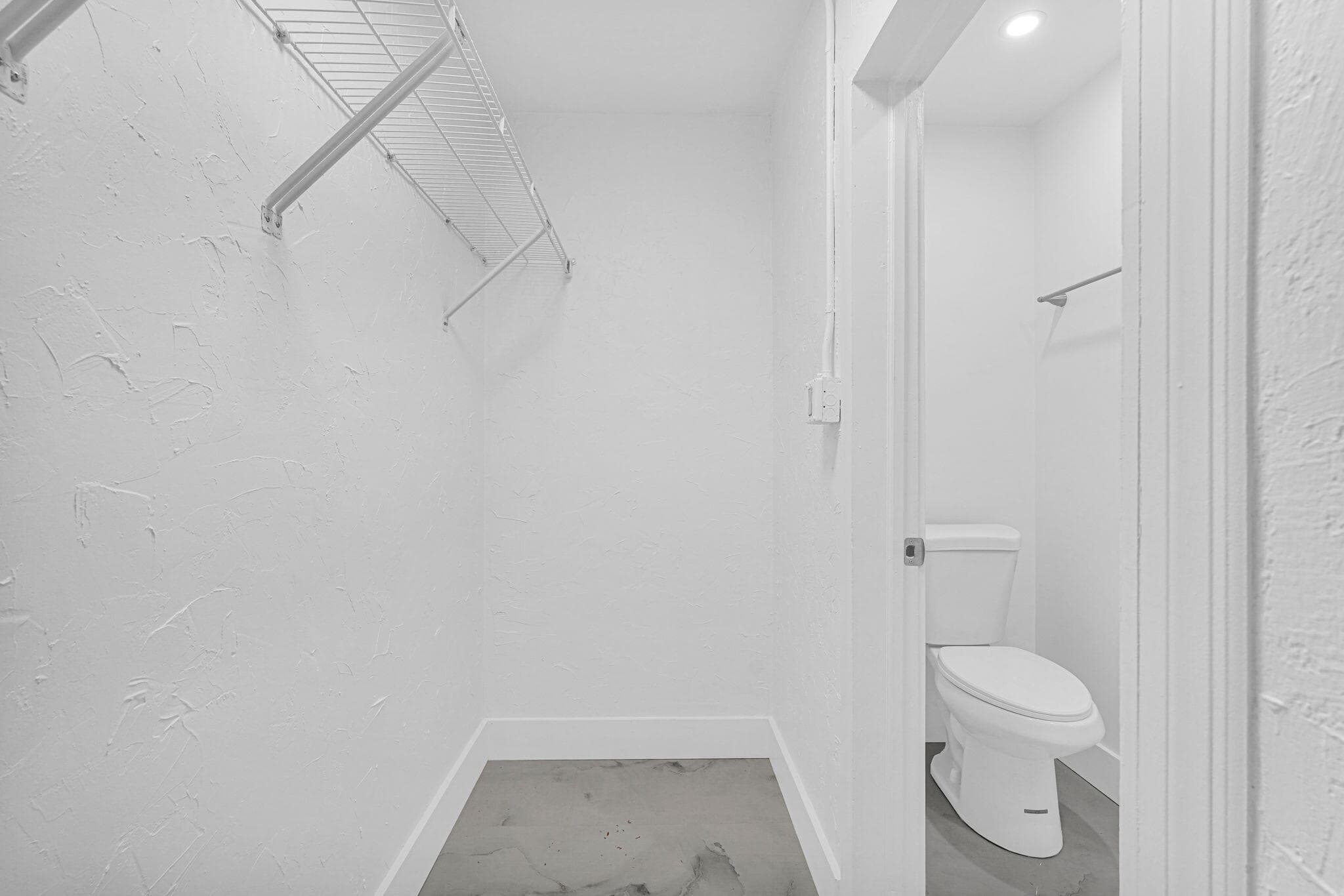 261 NE 45th Street, Oakland Park, FL 33334 — photo 14 of 55
