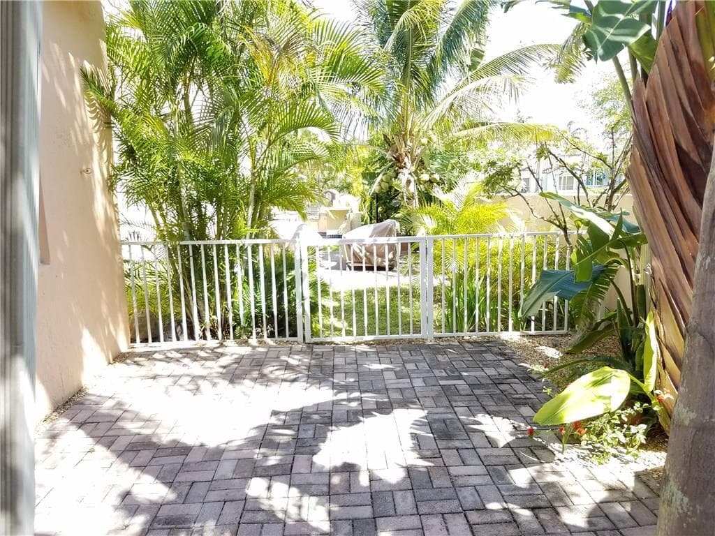 1159 SE 6th Court, Dania Beach, FL 33004 — photo 16 of 44