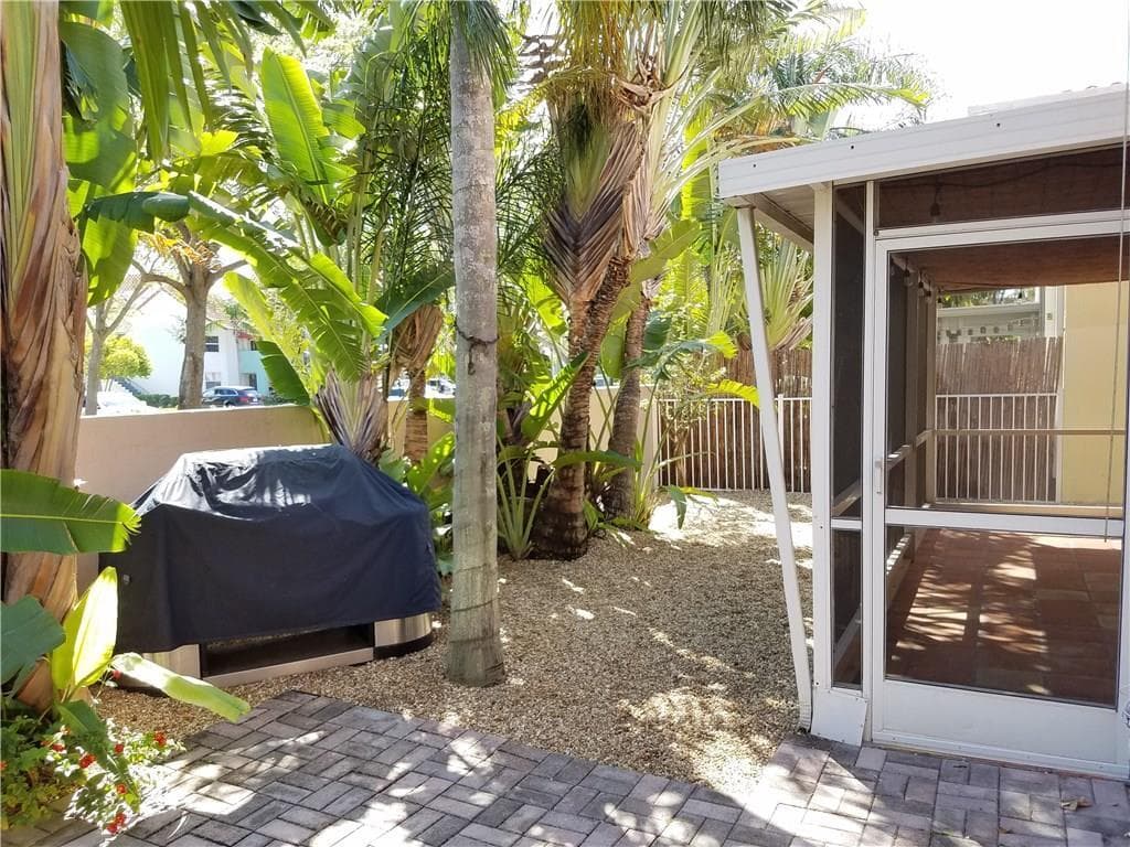 1159 SE 6th Court, Dania Beach, FL 33004 — photo 17 of 44