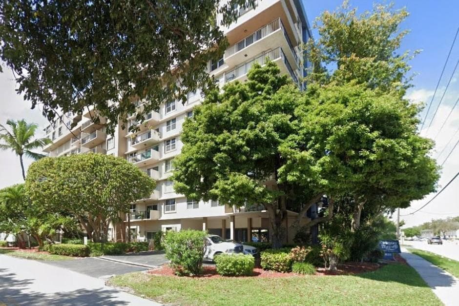 1625 SE 10th Avenue 302, Fort Lauderdale, FL 33316 — photo 5 of 13