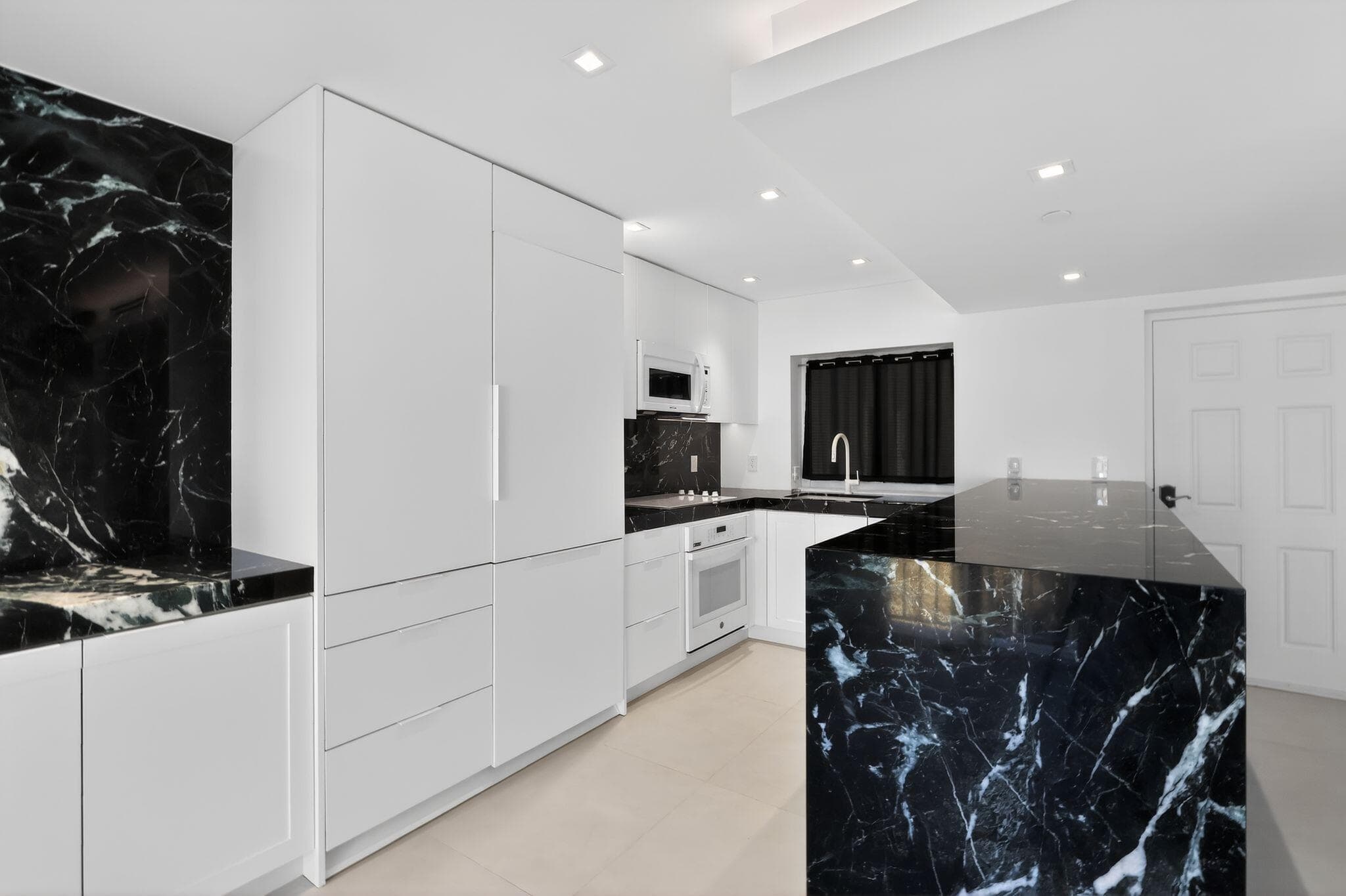 120 Jefferson Avenue, Miami Beach, FL 33139 — photo 8 of 30