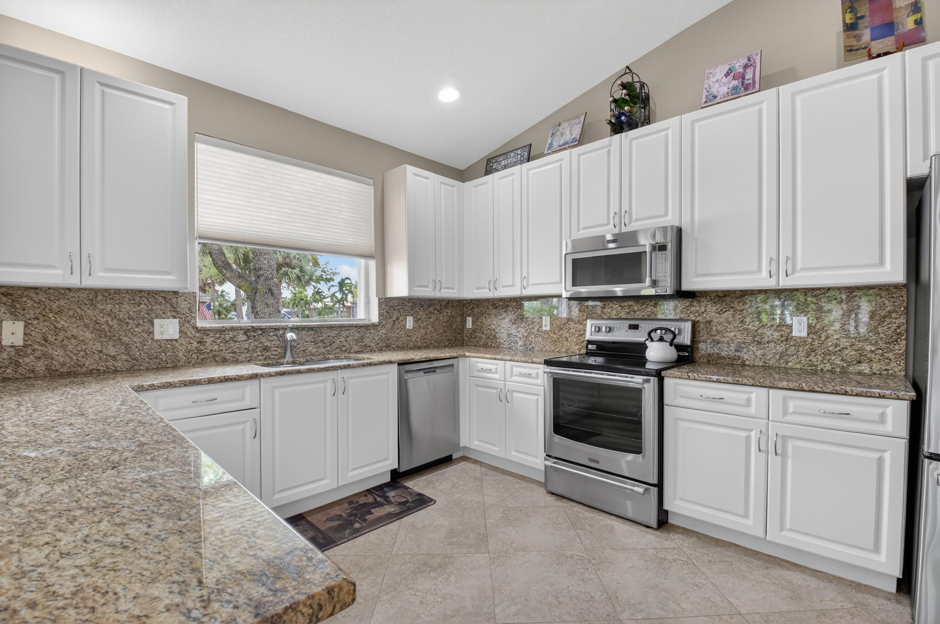 6772 Pisano Drive, Lake Worth, FL 33467 — photo 14 of 68