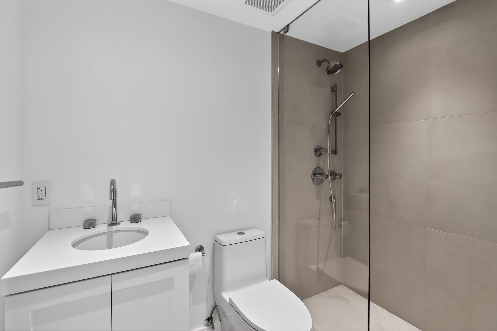 120 Jefferson Avenue, Miami Beach, FL 33139 — photo 23 of 30