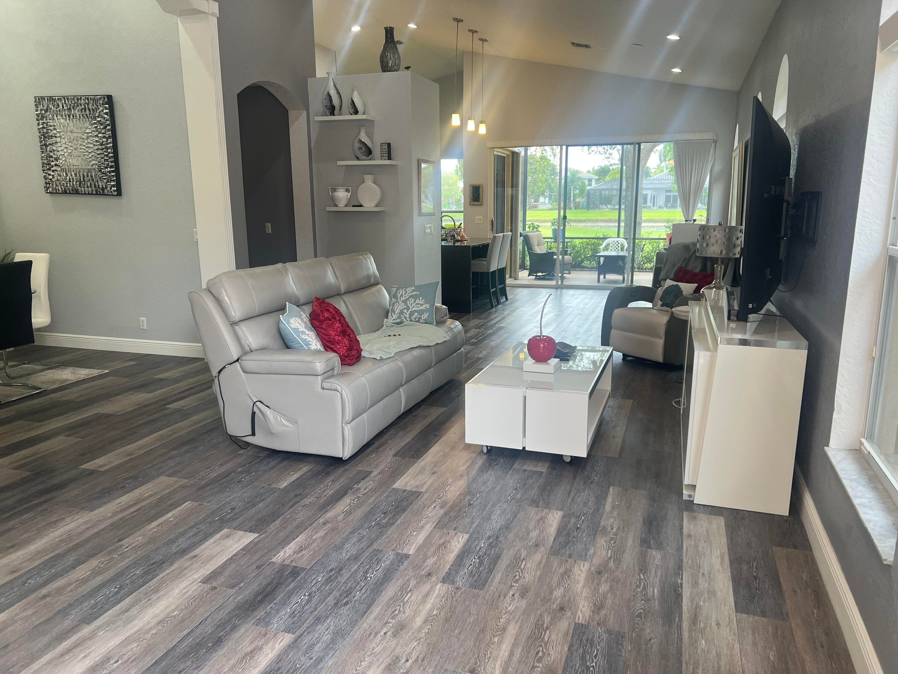 4194 Imperial Isle Drive, Lake Worth, FL 33449 — photo 13 of 54