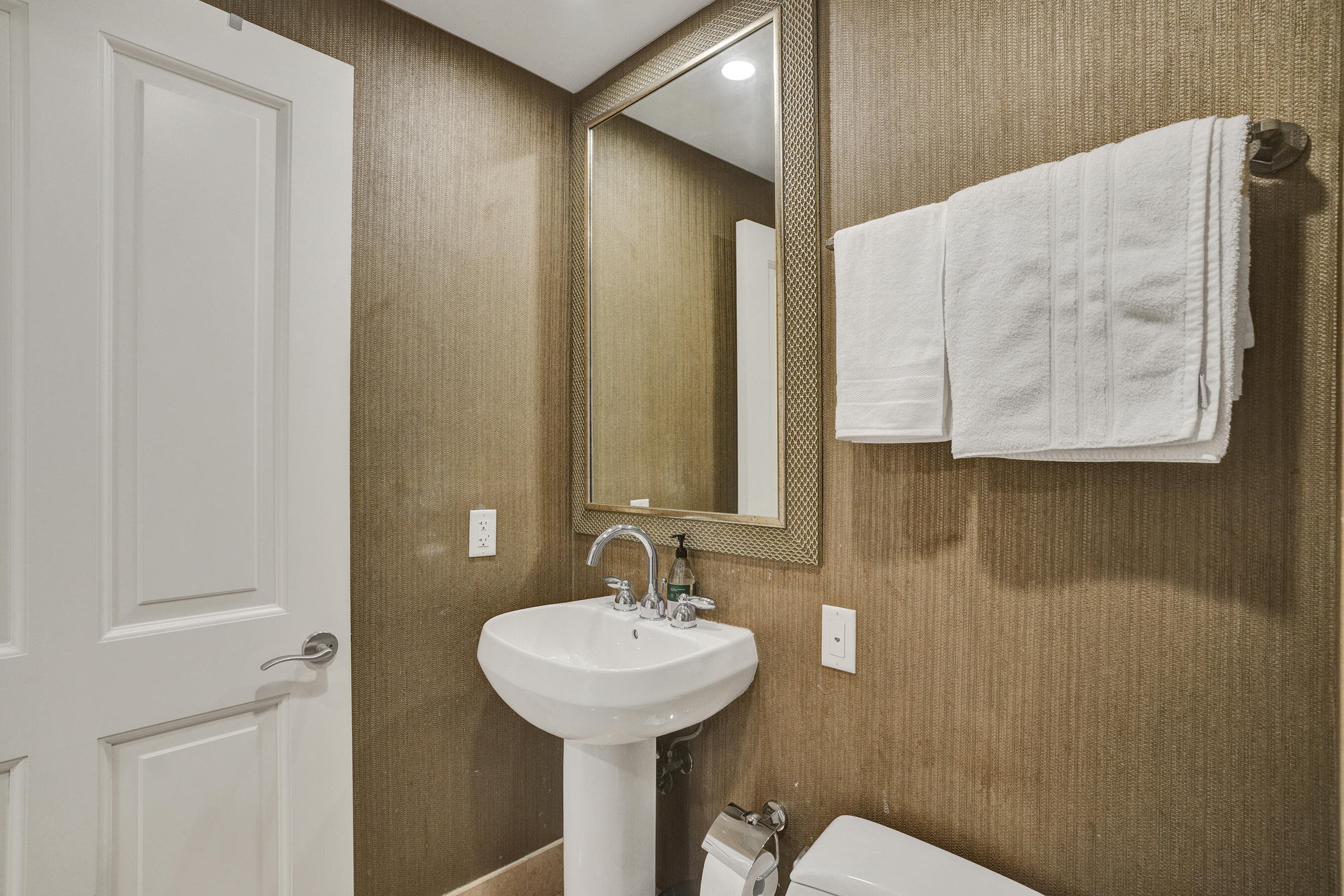 17875 Collins Avenue 3103, Sunny Isles Beach, FL 33160 — photo 50 of 58