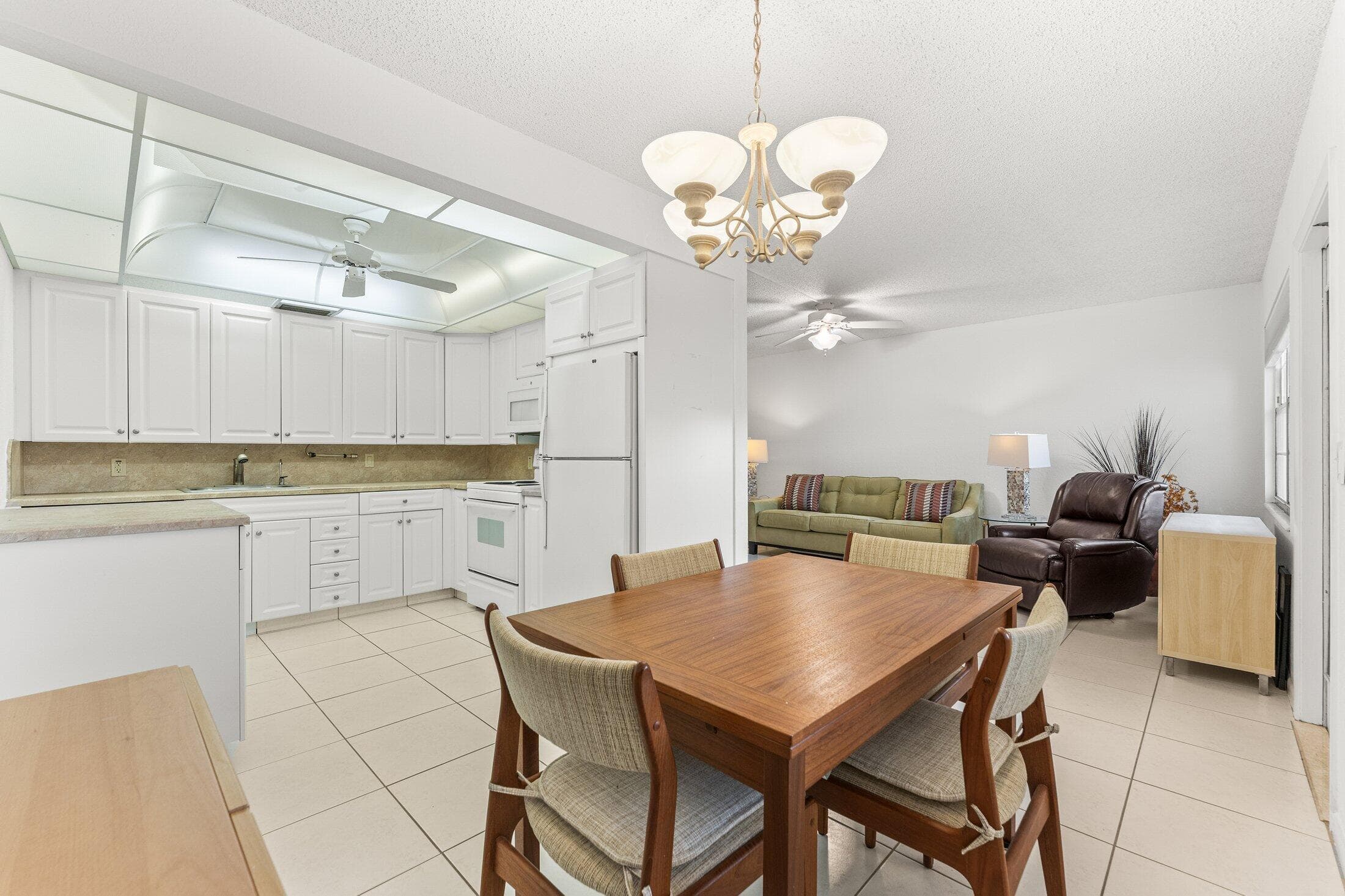 1047 Lincoln C, Boca Raton, FL 33434 — photo 8 of 27