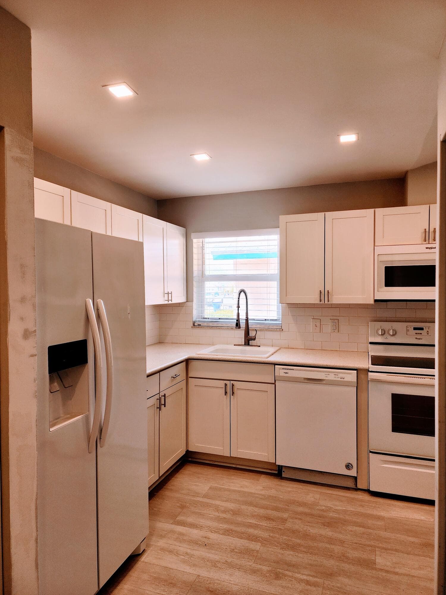 8933 SE Hobe Ridge Avenue, Hobe Sound, FL 33455 — photo 3 of 23