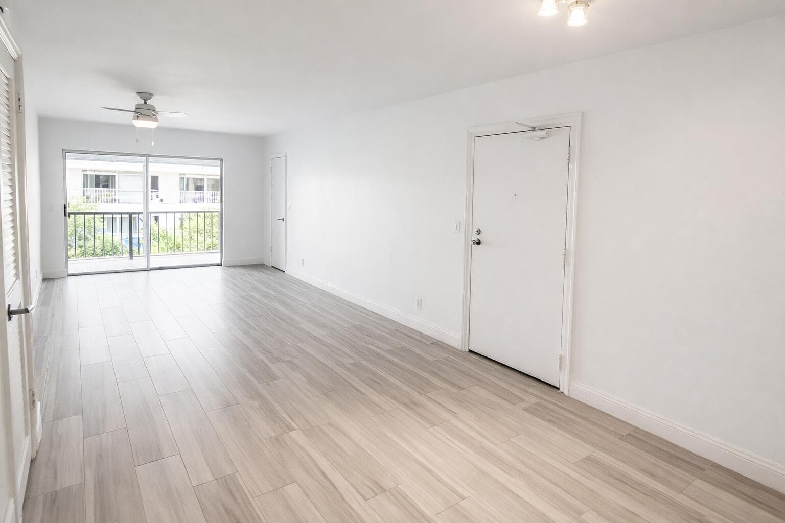 6521 Bay Club Drive 4, Fort Lauderdale, FL 33308 — photo 3 of 31