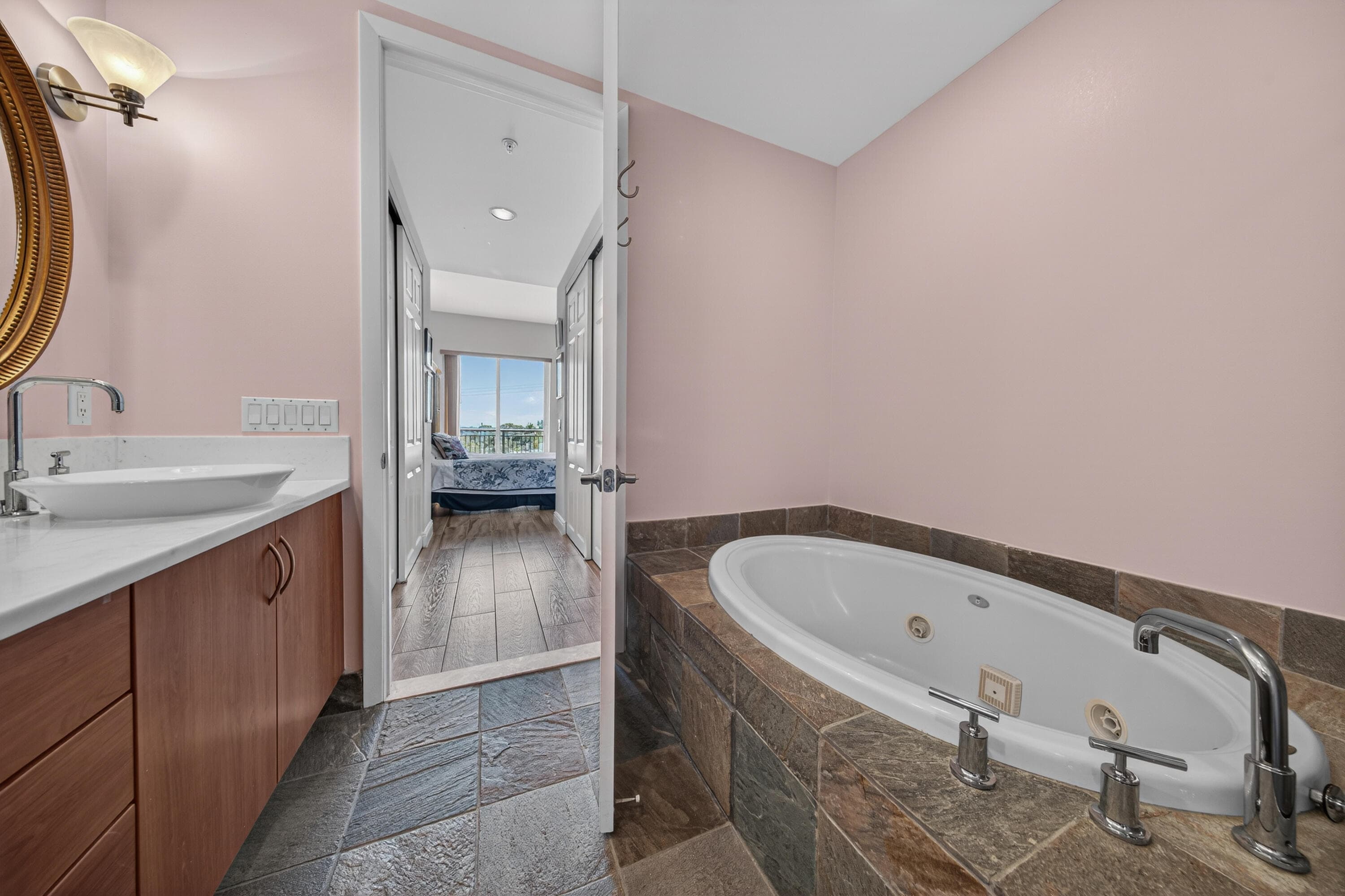 2631 NE 14th Avenue 406, Wilton Manors, FL 33334 — photo 19 of 53