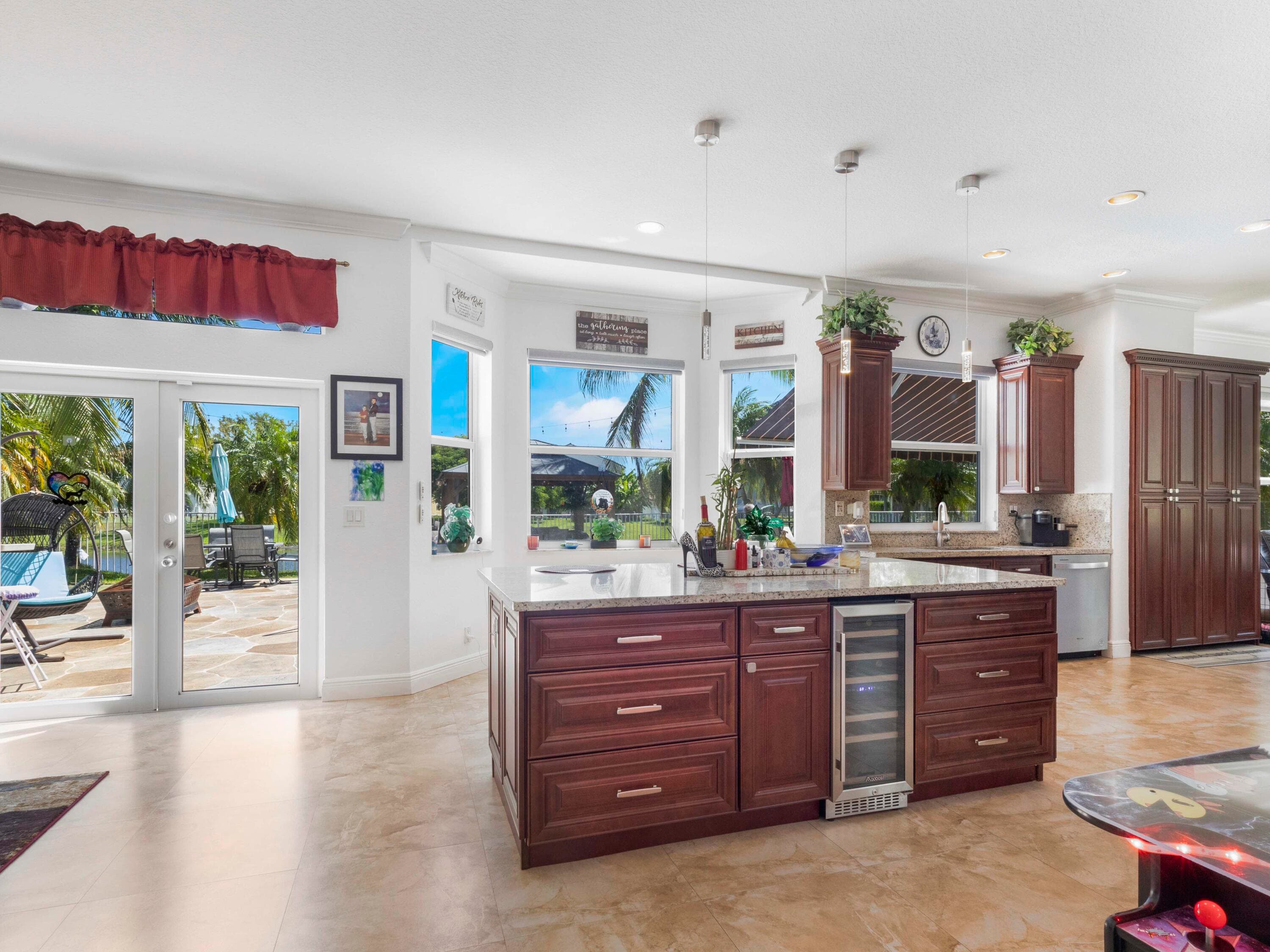 6025 Indian Forest Circle, Lake Worth, FL 33463 — photo 8 of 61