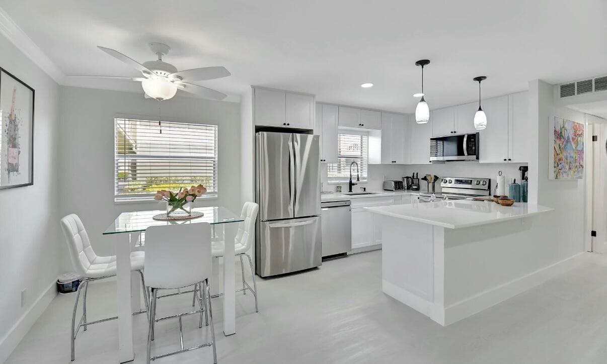 581 Monaco Boulevard 581, Delray Beach, FL 33446 — photo 9 of 39