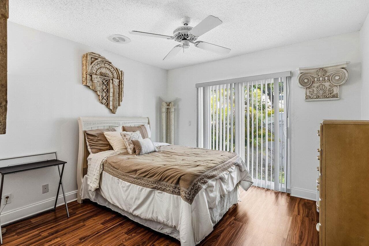 27 Wyndham Lane, Palm Beach Gardens, FL 33418 — photo 11 of 18