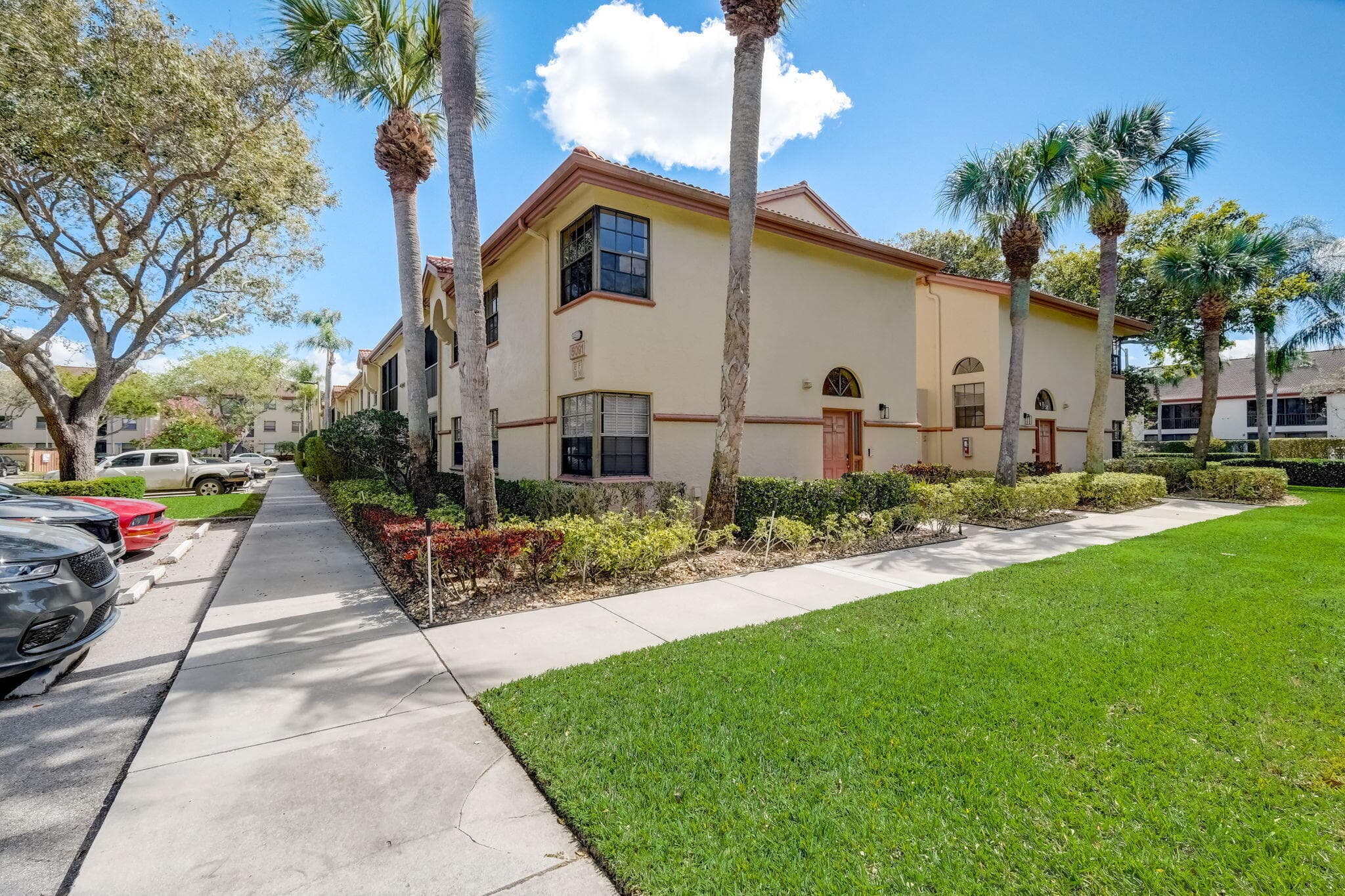 5091 Splendido Court N, Boynton Beach, FL 33437 — photo 1 of 31