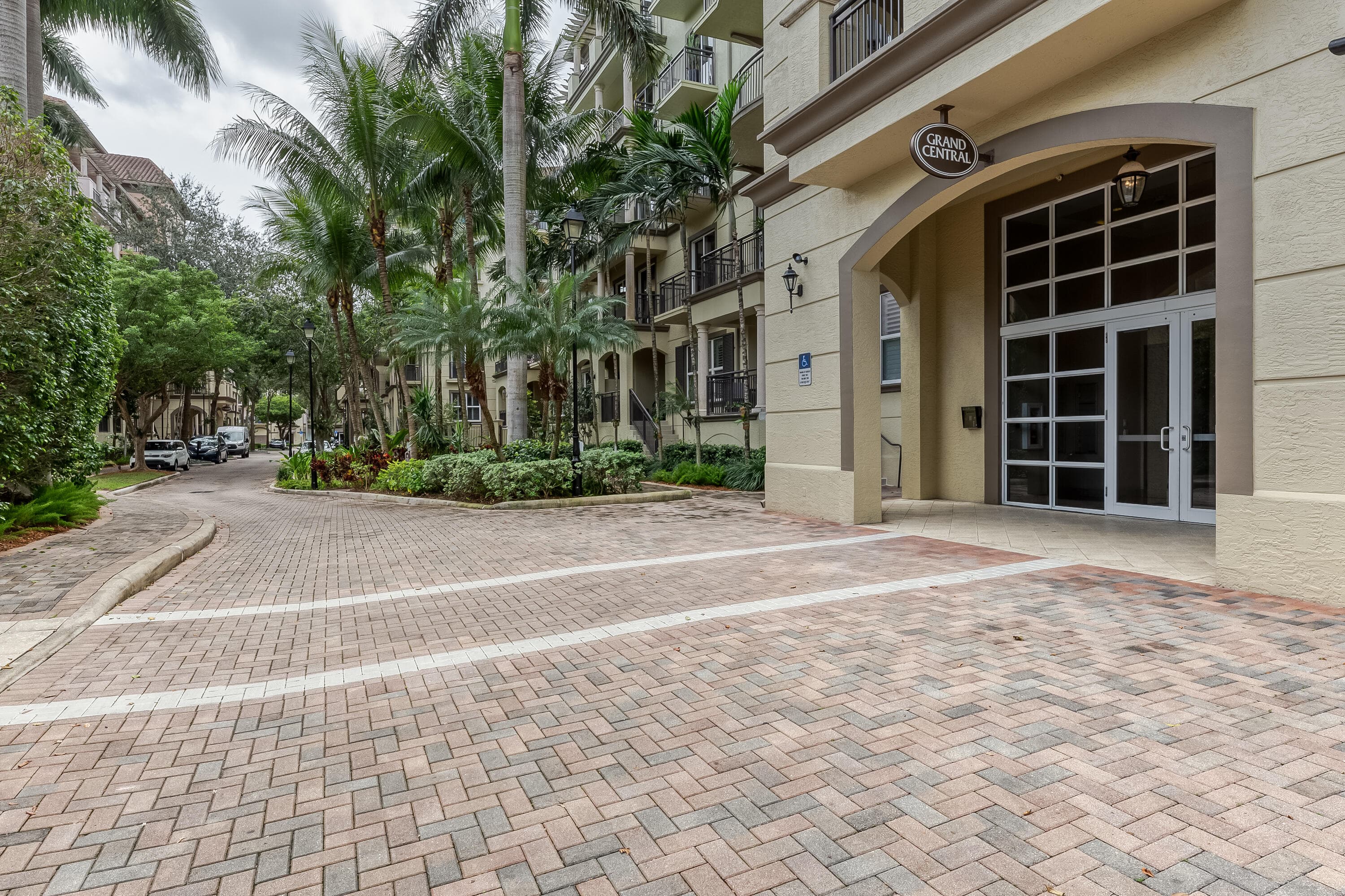 2631 NE 14th Avenue 406, Wilton Manors, FL 33334 — photo 50 of 53