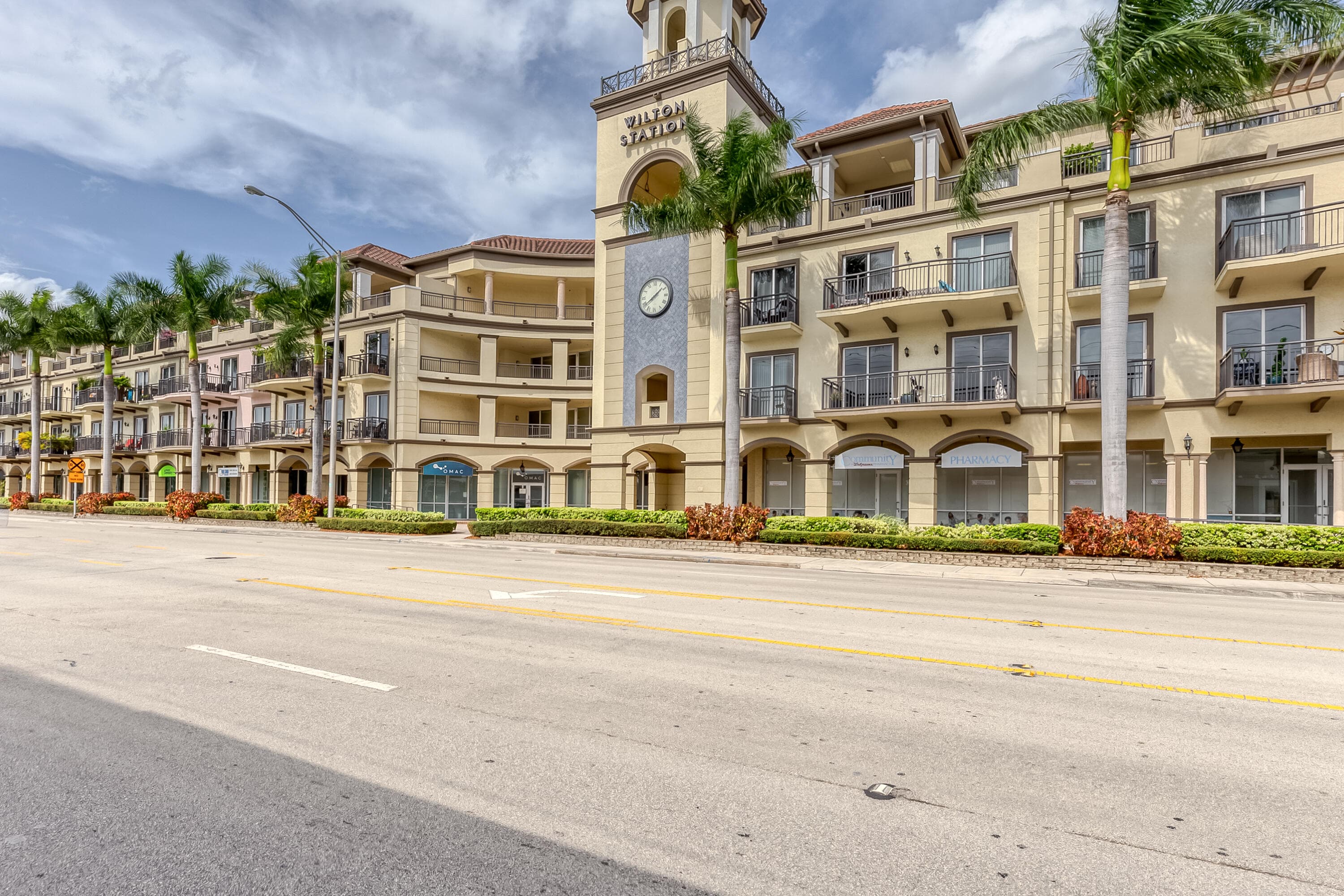 2631 NE 14th Avenue 406, Wilton Manors, FL 33334 — photo 1 of 53