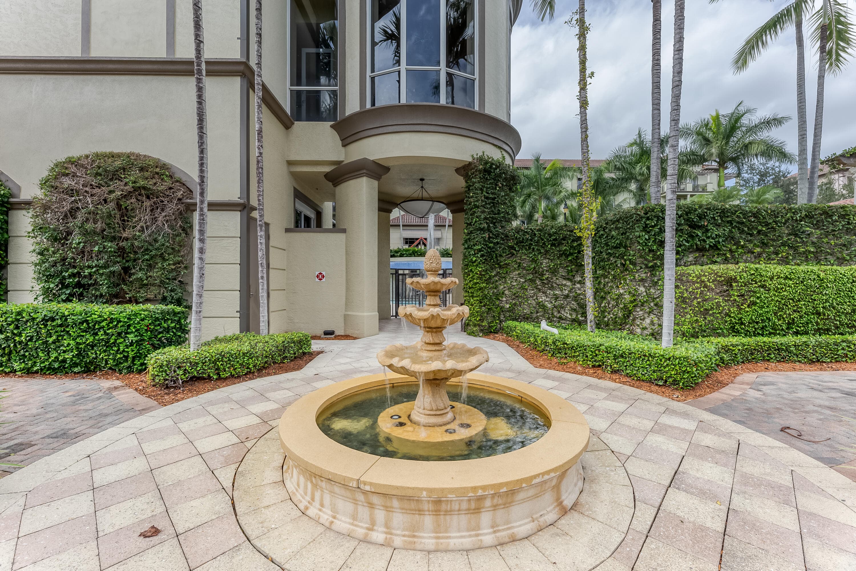 2631 NE 14th Avenue 406, Wilton Manors, FL 33334 — photo 49 of 53