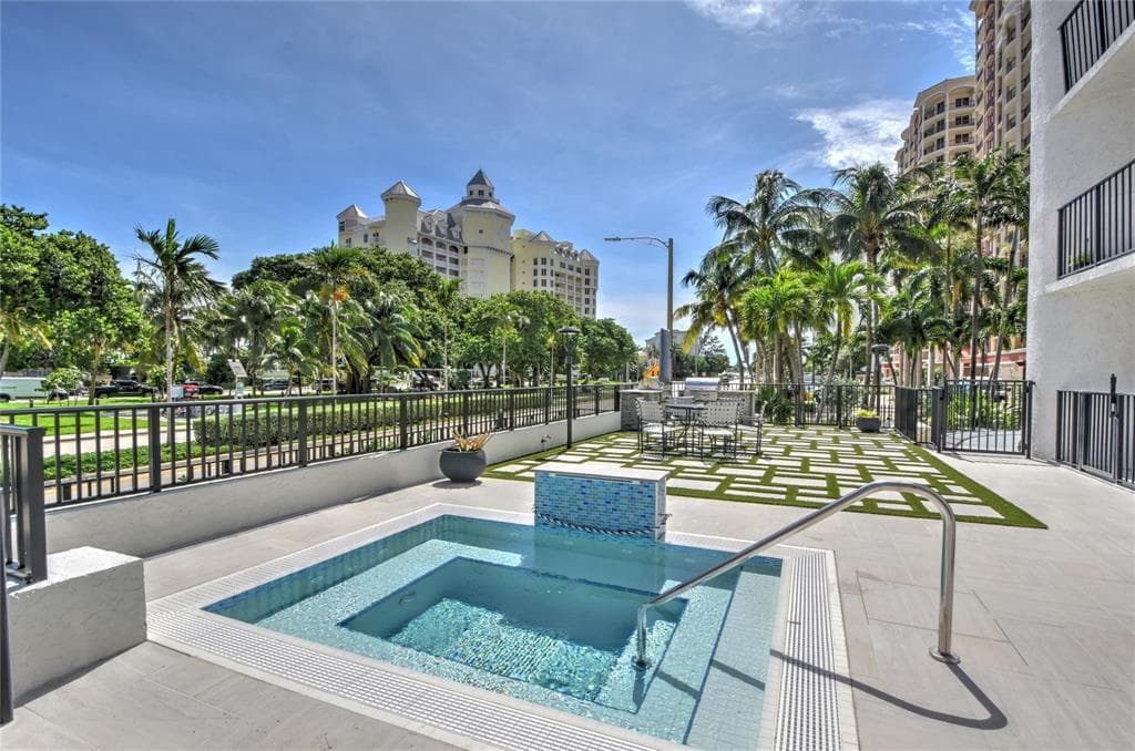 2029 N Ocean Boulevard 505, Fort Lauderdale, FL 33305 — photo 8 of 24