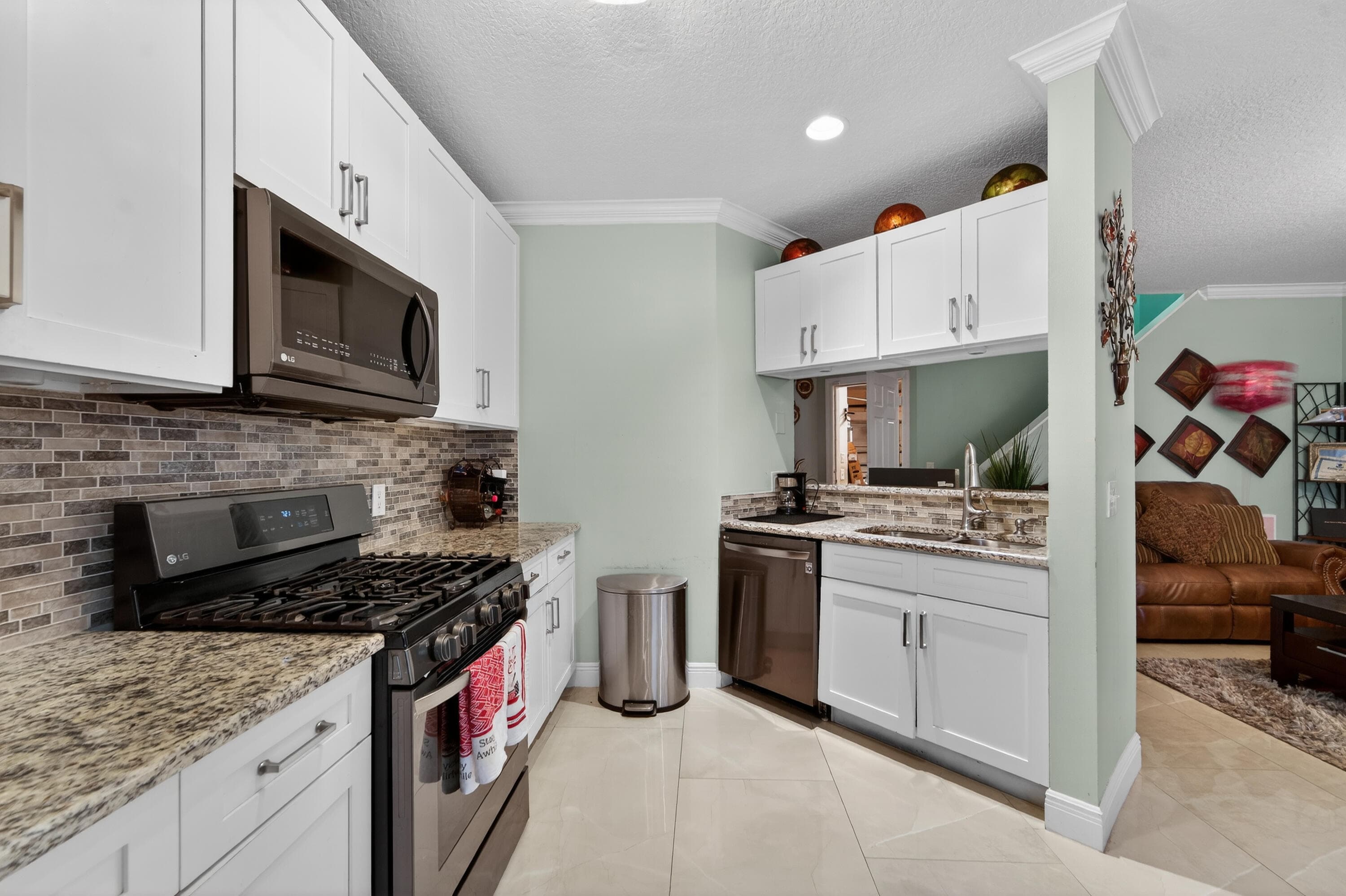 162 Baldwin Boulevard, Greenacres, FL 33463 — photo 7 of 34