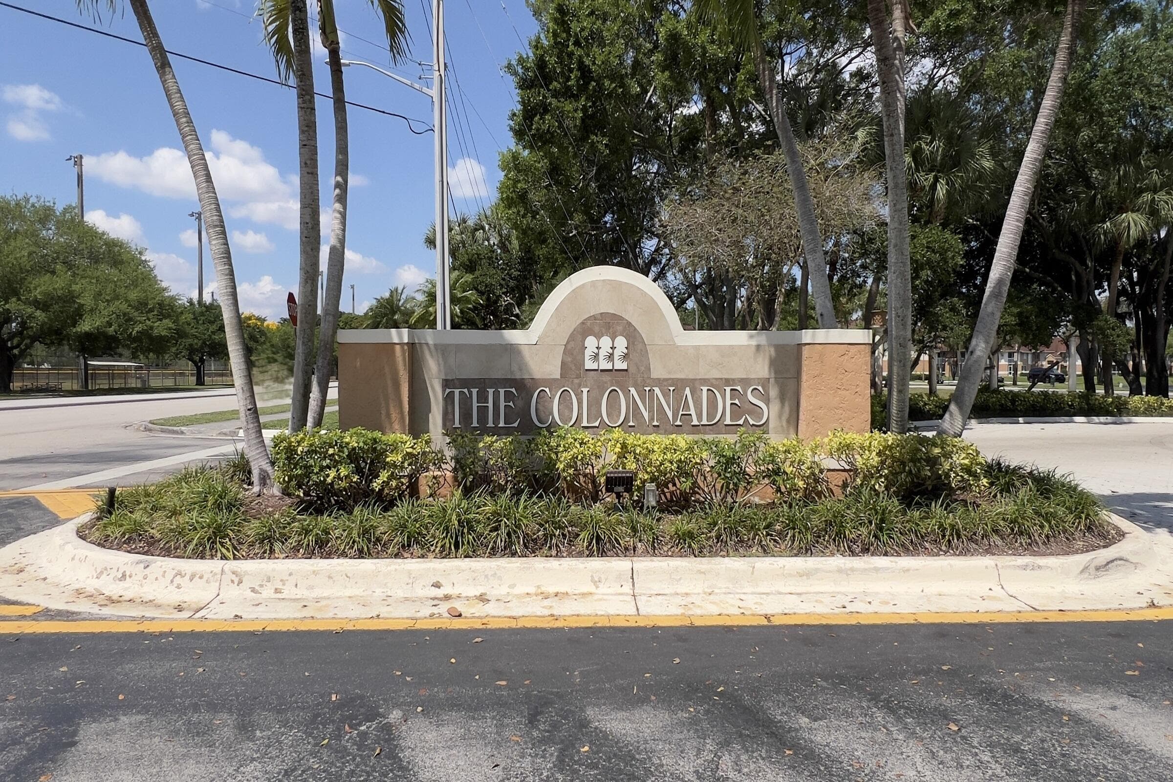 720 NW 91st Terrace, Plantation, FL 33324 — photo 3 of 25