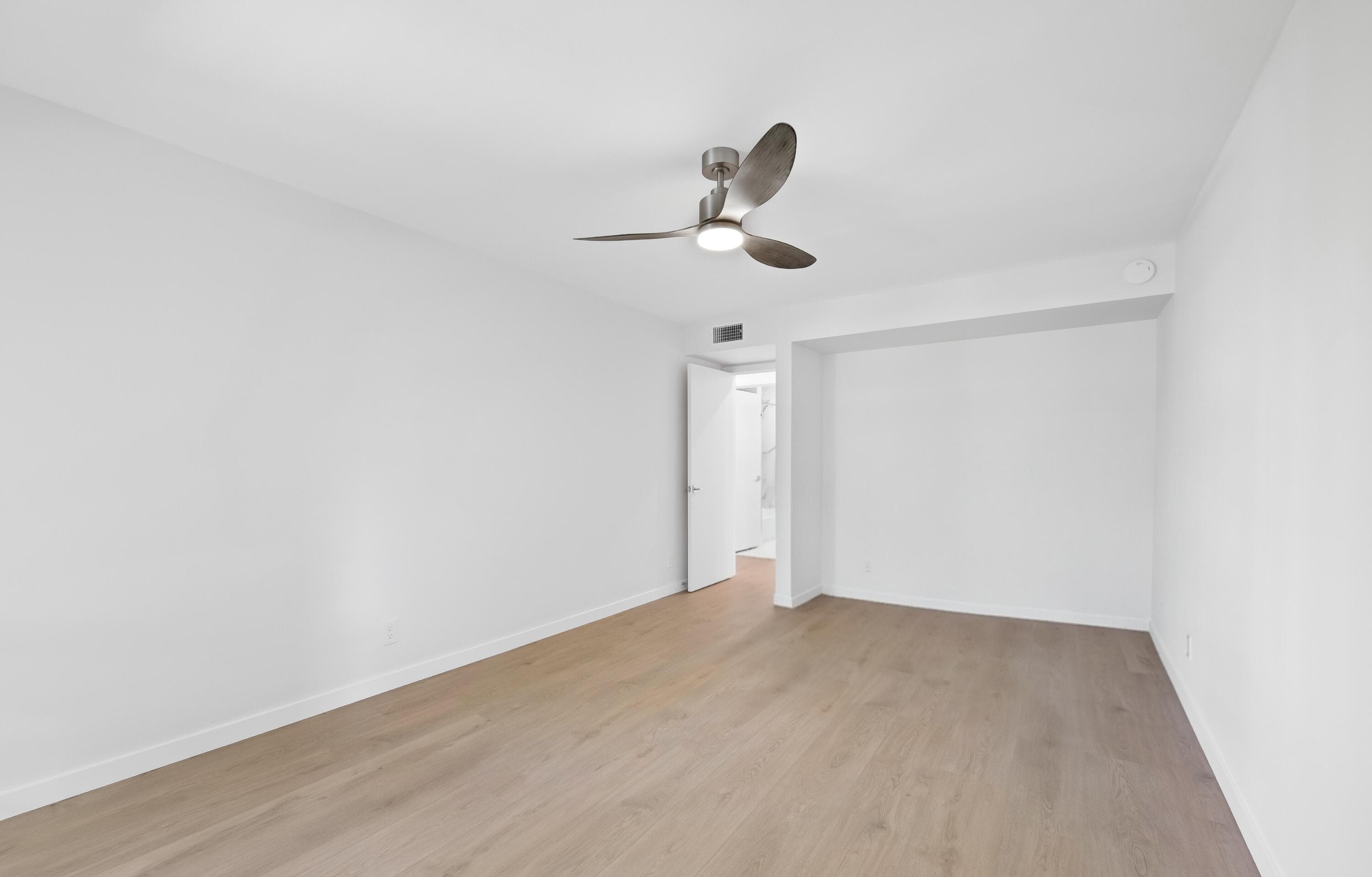 1700 SE 15th Street 306, Fort Lauderdale, FL 33316 — photo 18 of 33