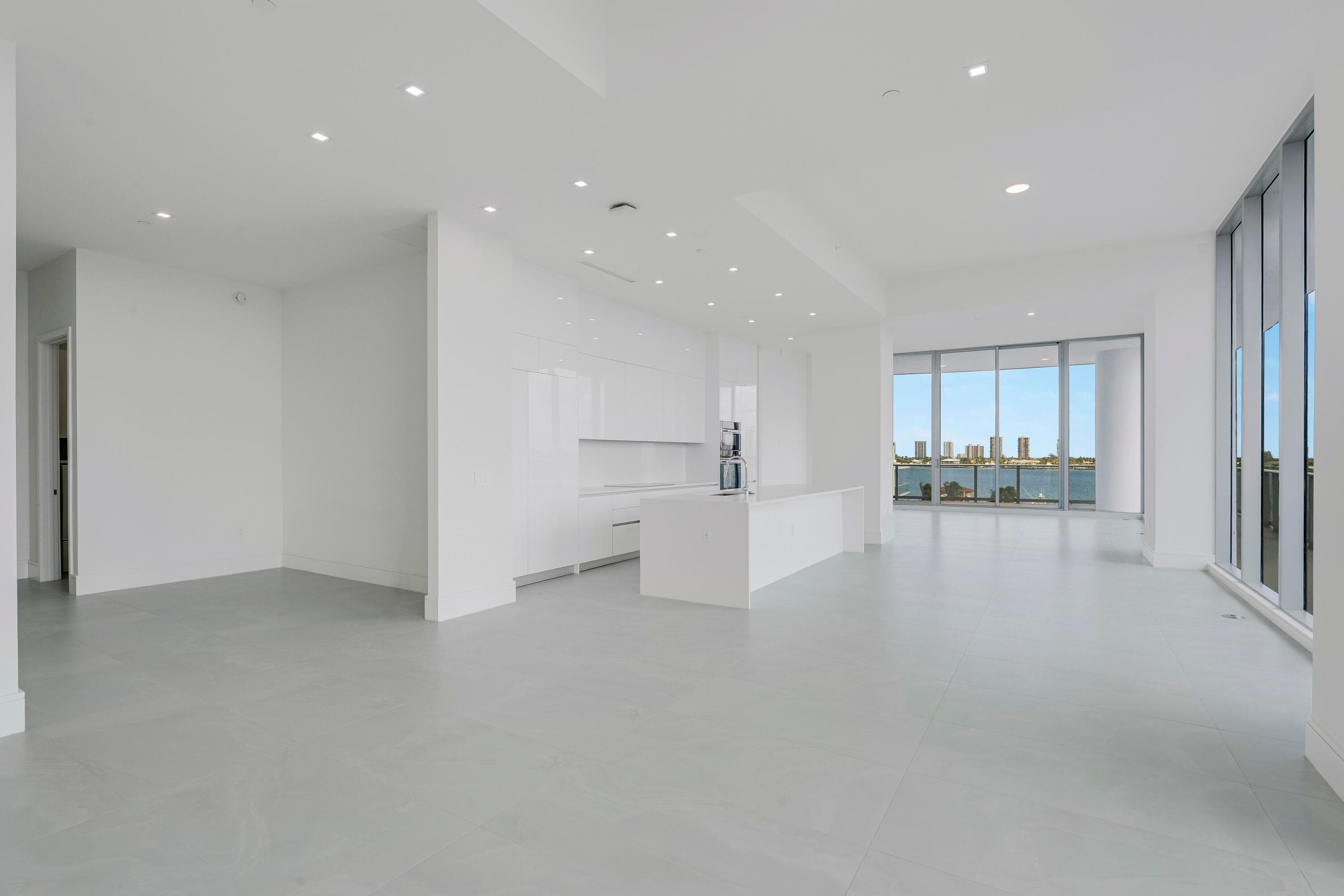 220 Lake Shore Drive 612, Lake Park, FL 33403 — photo 14 of 79