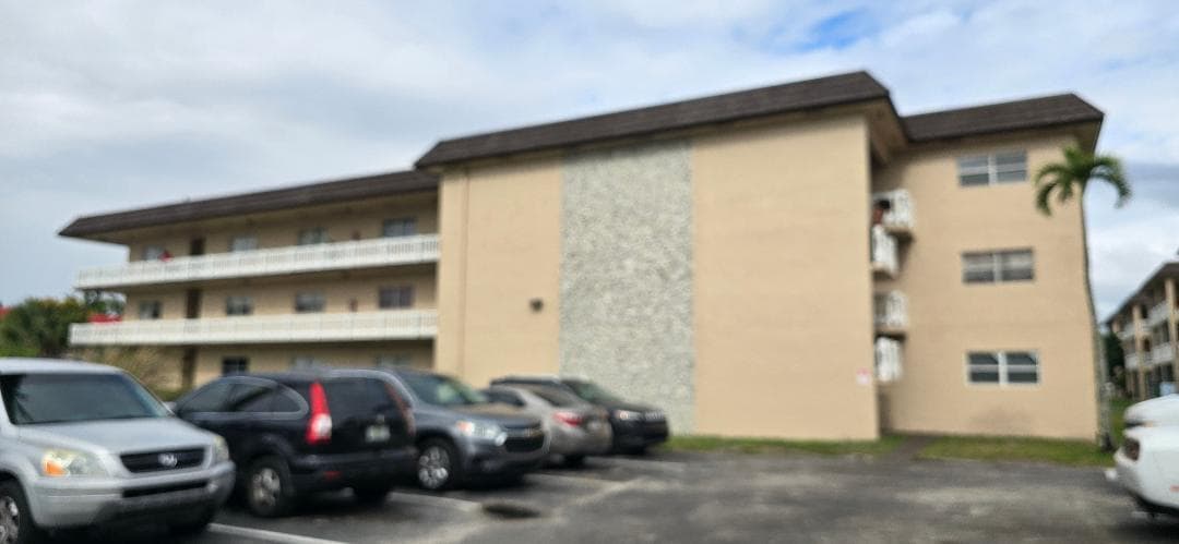 5861 NW 16th Place 201, Sunrise, FL 33313 — photo 1 of 16