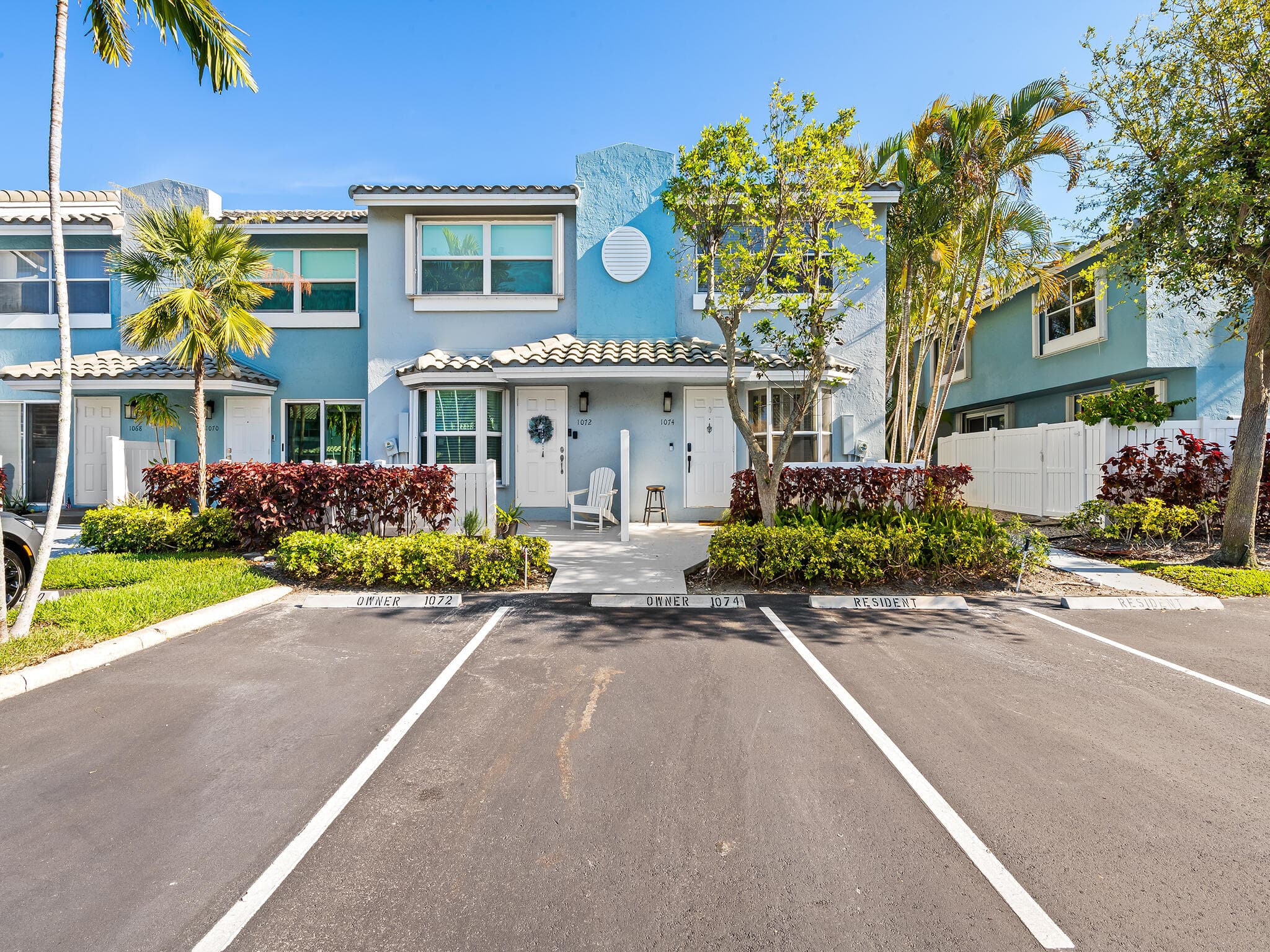 1074 Jeffery Street, Boca Raton, FL 33487 — photo 1 of 23