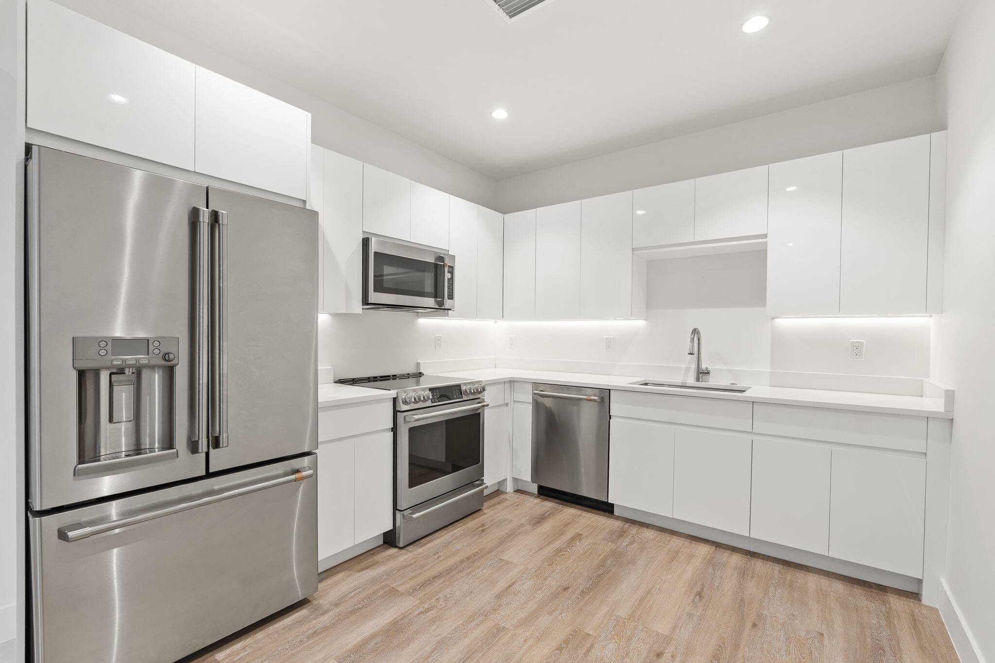 41 SW Seminole Street 204, Stuart, FL 34994 — photo 11 of 37
