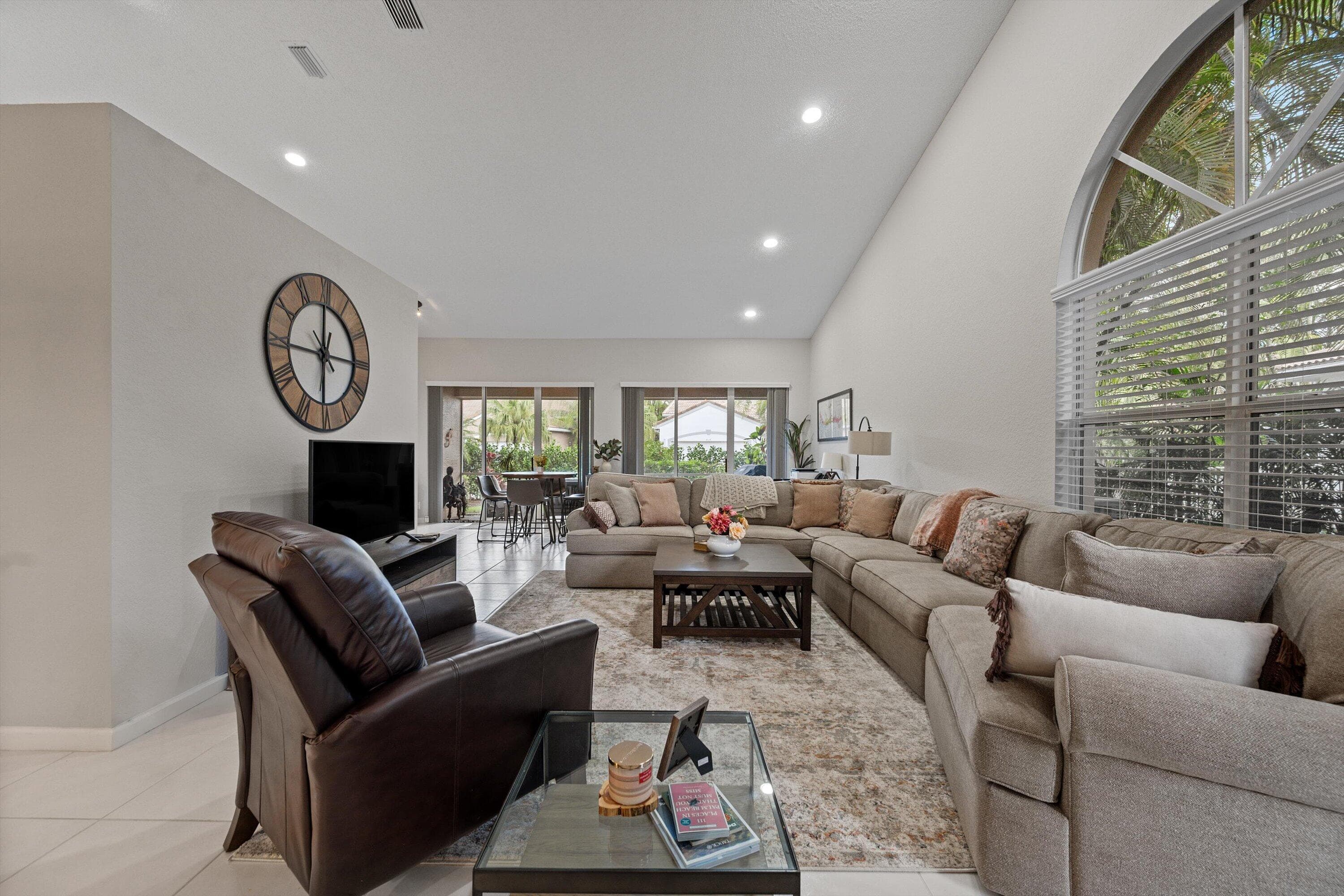 4657 Carlton Golf Drive, Lake Worth, FL 33449 — photo 5 of 55