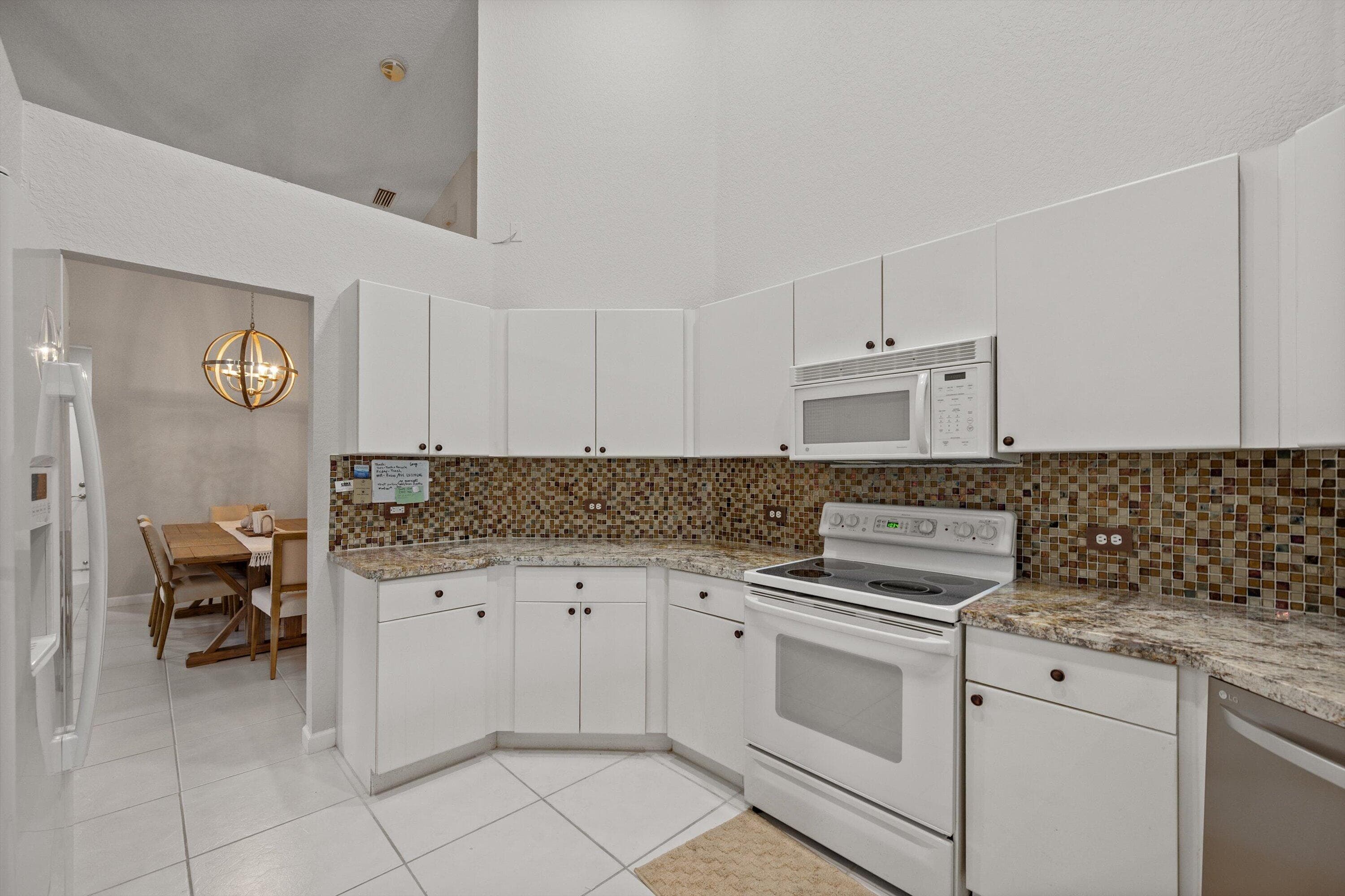 4657 Carlton Golf Drive, Lake Worth, FL 33449 — photo 15 of 55
