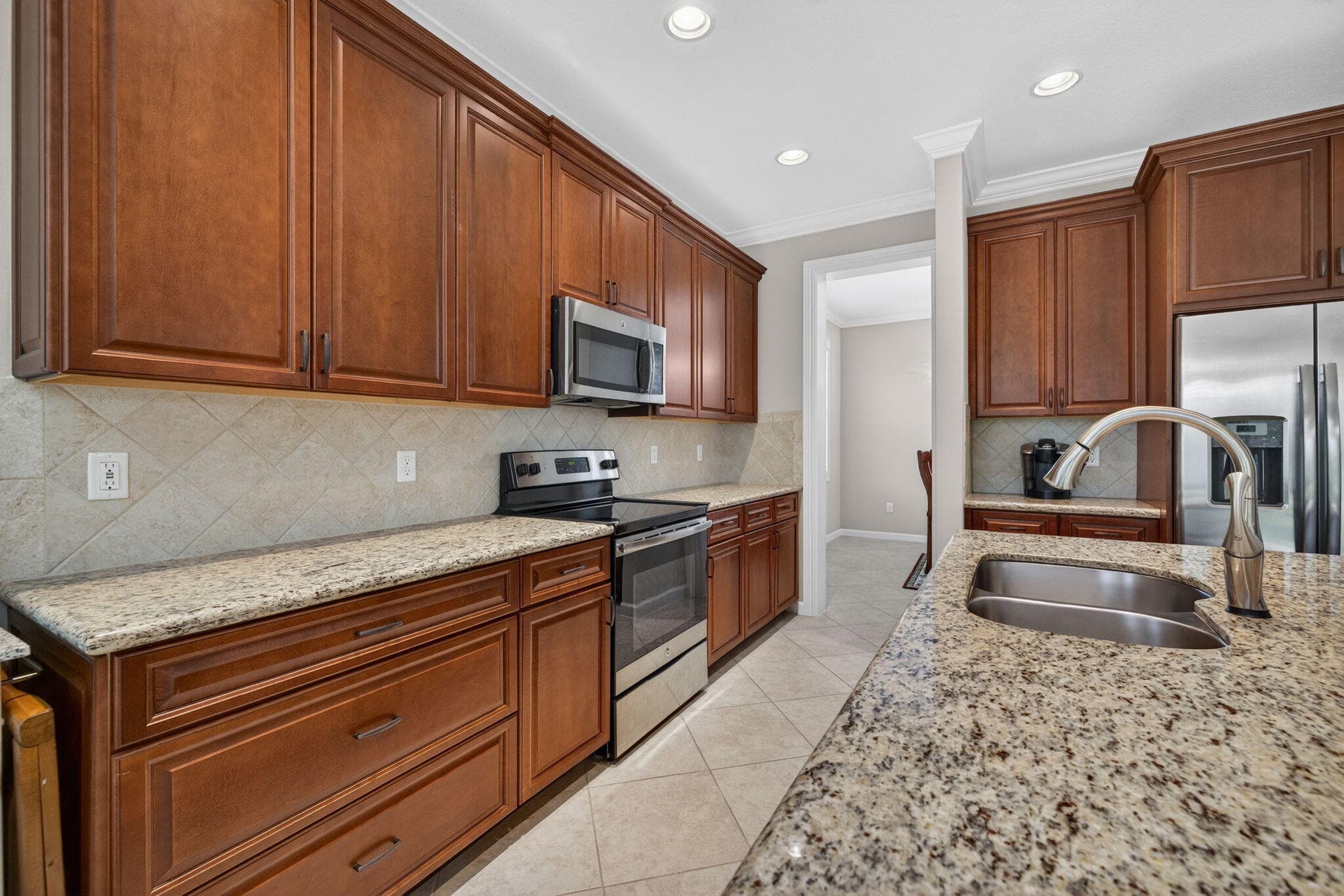 11379 SW Lake Park Drive, Port St. Lucie, FL 34987 — photo 7 of 37