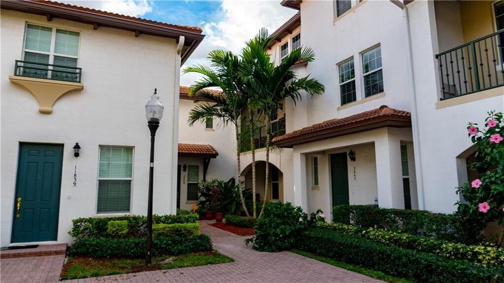 2667 SW 118th Road, Miramar, FL 33025 — photo 2 of 30