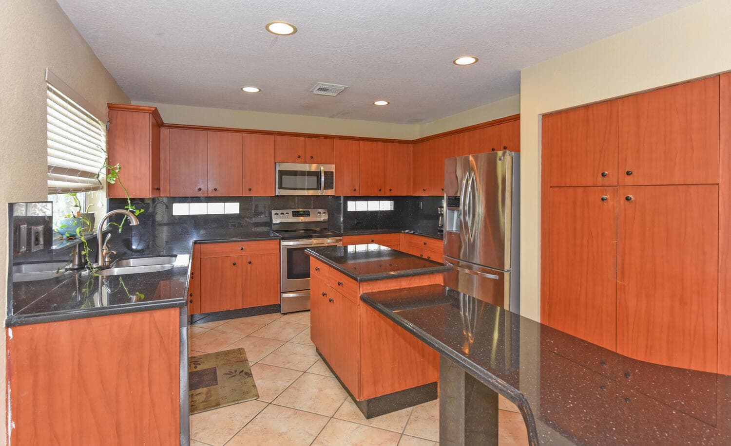 5049 NW 121st Drive, Coral Springs, FL 33076 — photo 12 of 44