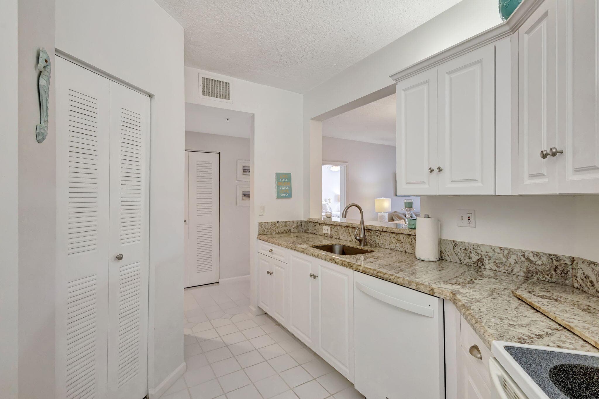 800 Uno Lago Drive 302, Juno Beach, FL 33408 — photo 11 of 49