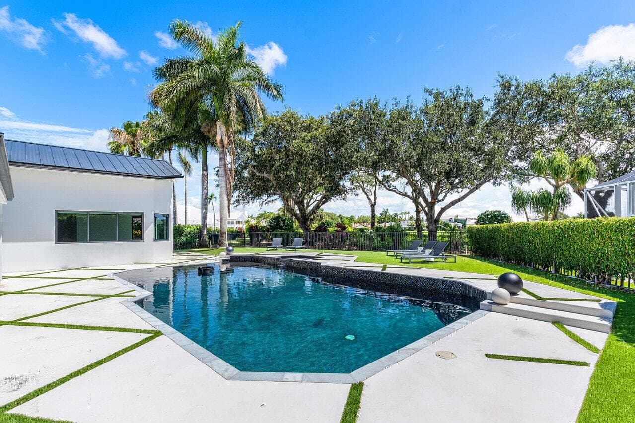 4825 Bocaire Boulevard, Boca Raton, FL 33487 — photo 38 of 52