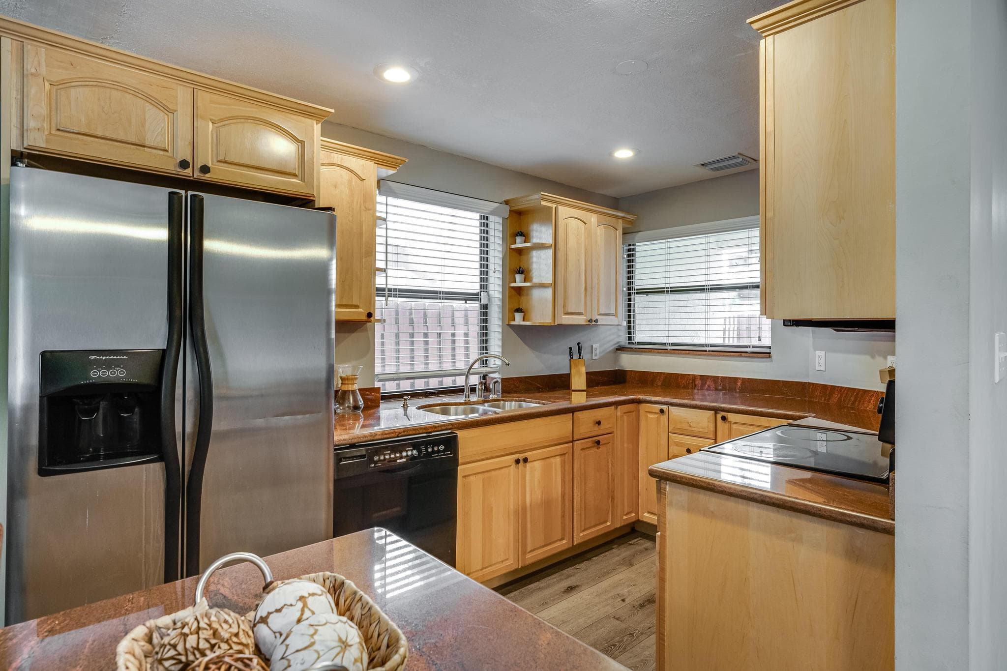 2530 NE 9th Street 1, Fort Lauderdale, FL 33304 — photo 16 of 28