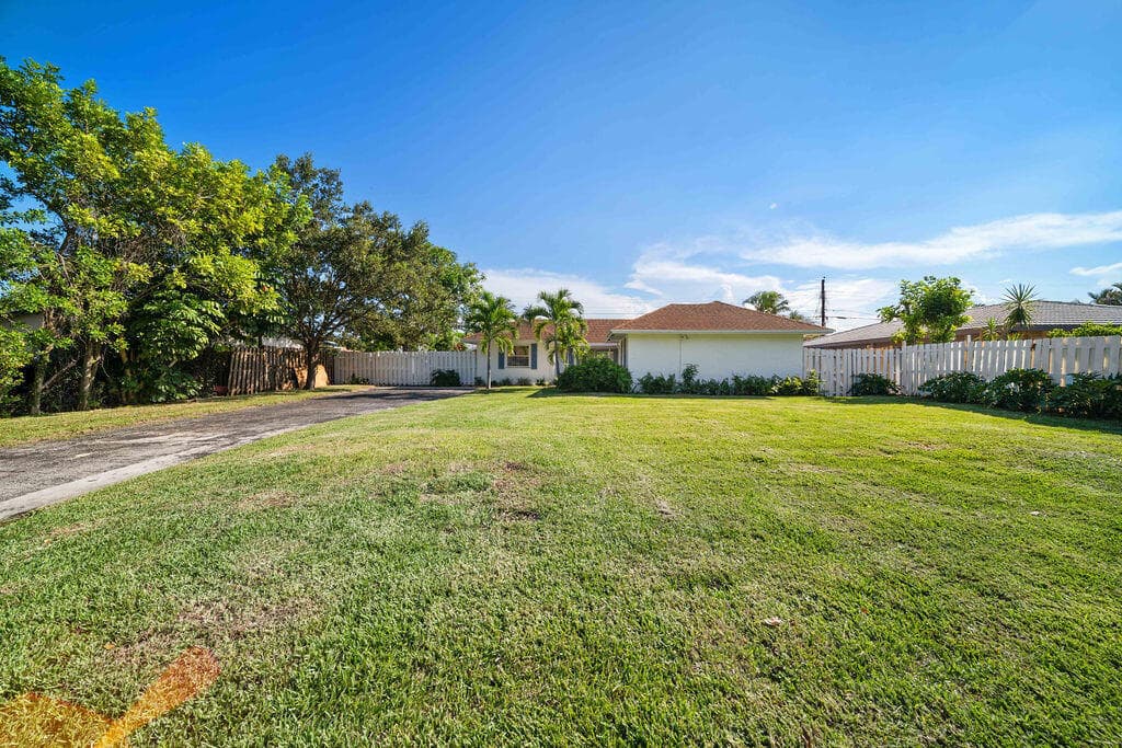 518 Kingbird Circle, Delray Beach, FL 33444 — photo 2 of 21