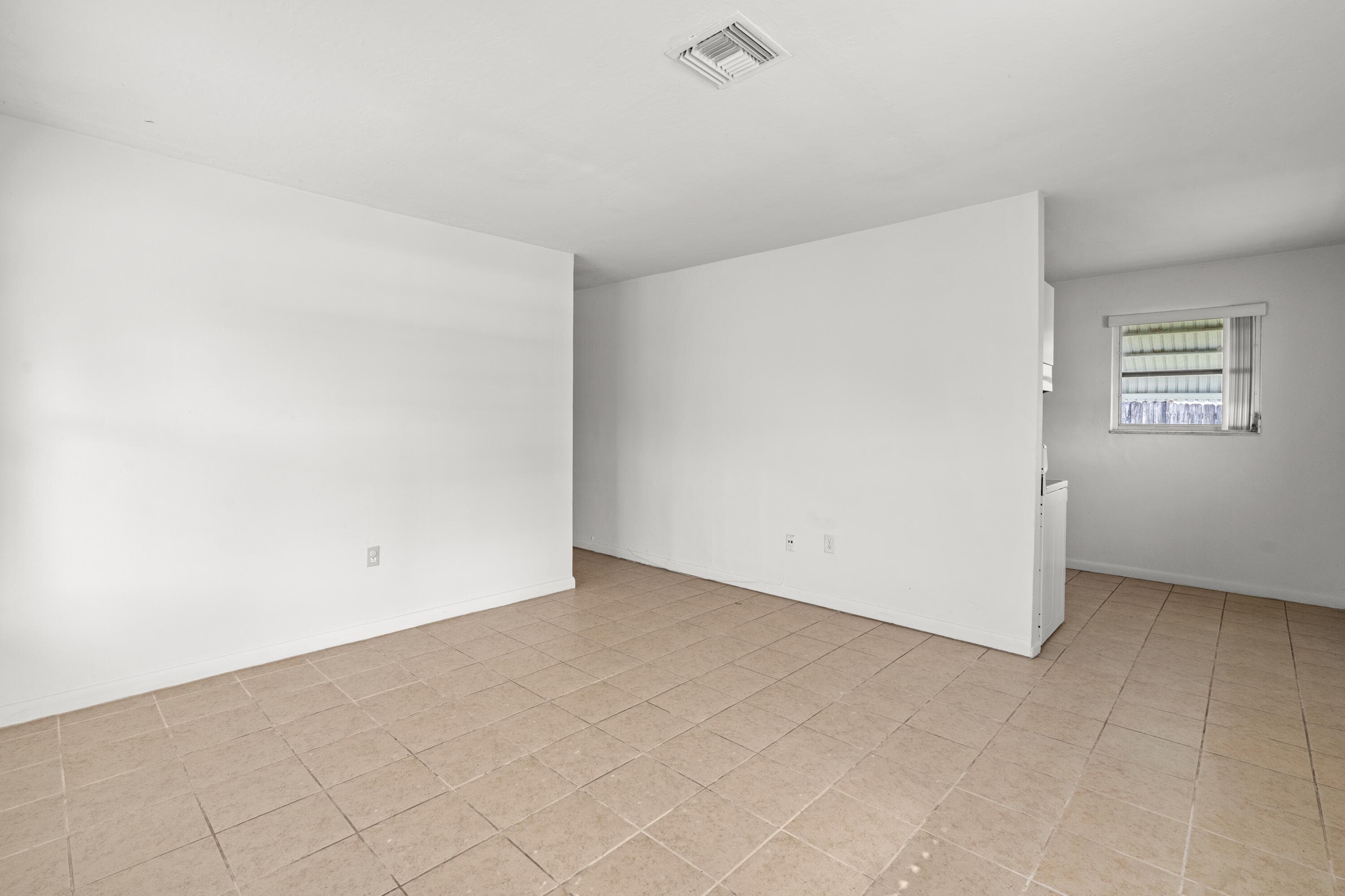1410 N 69th Avenue, Hollywood, FL 33024 — photo 2 of 16