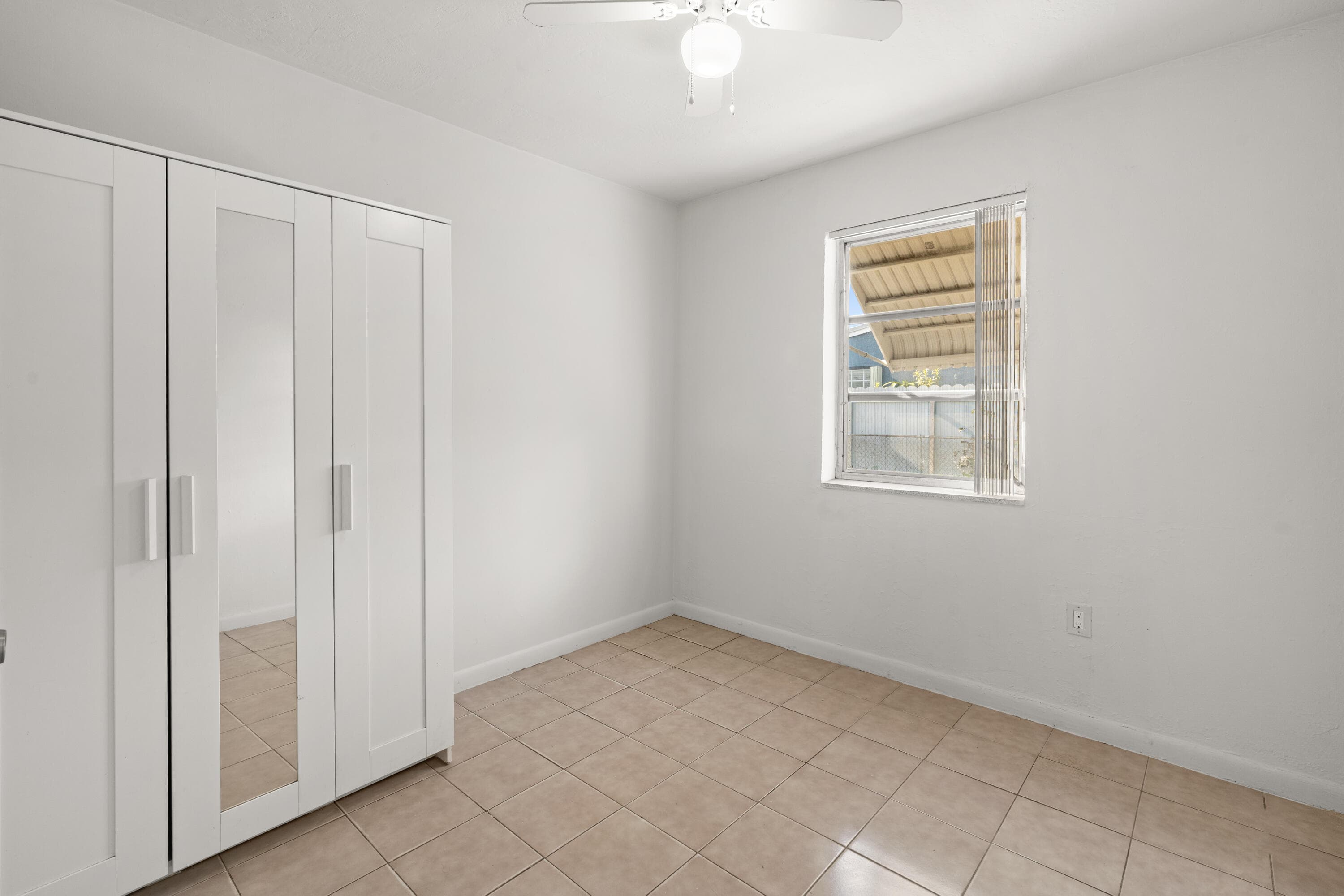 1410 N 69th Avenue, Hollywood, FL 33024 — photo 6 of 16