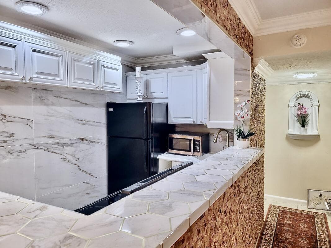 616 NW 13th Street 24, Boca Raton, FL 33486 — photo 8 of 30