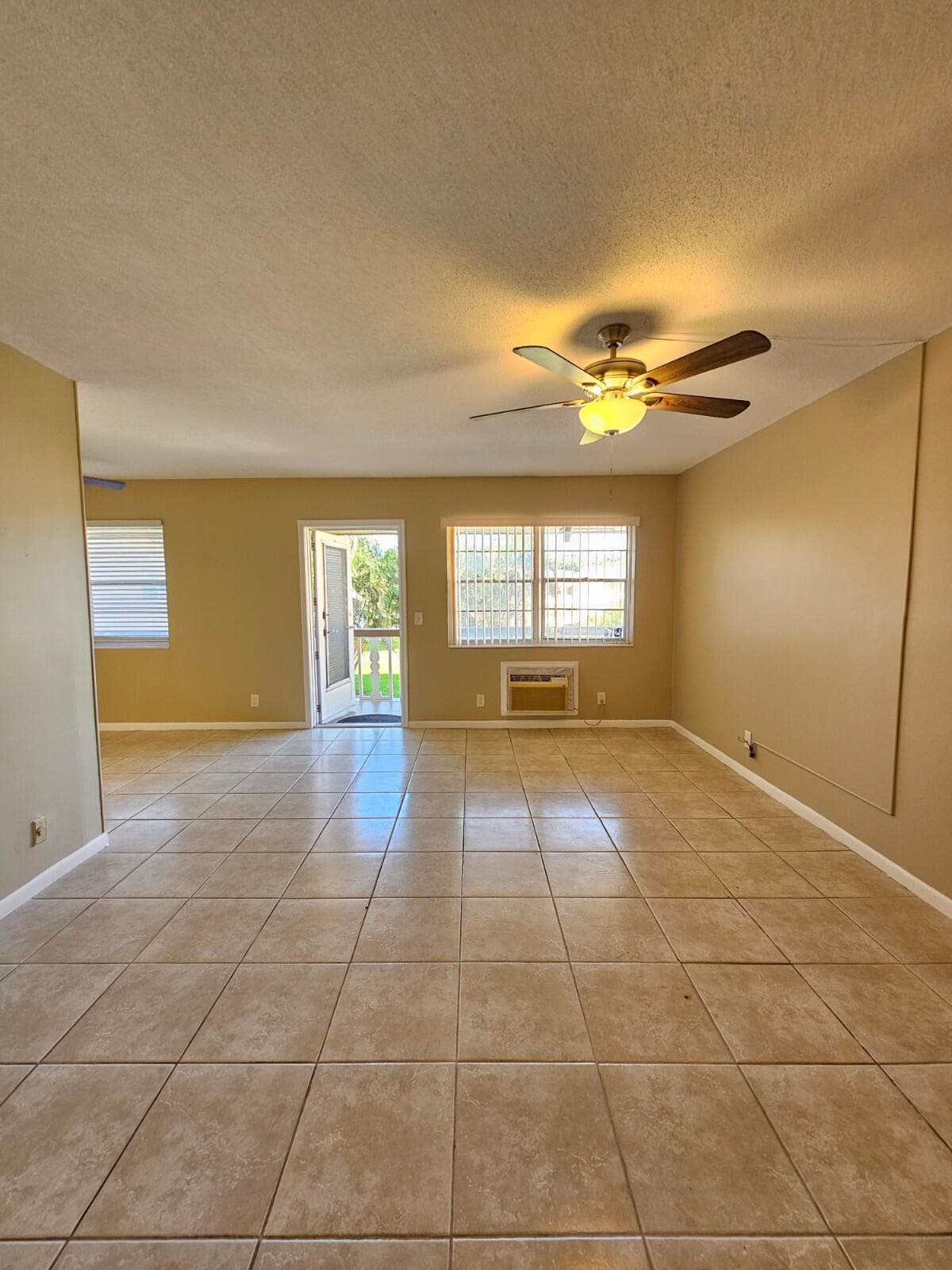 114 E Norwich E, West Palm Beach, FL 33417 — photo 11 of 24