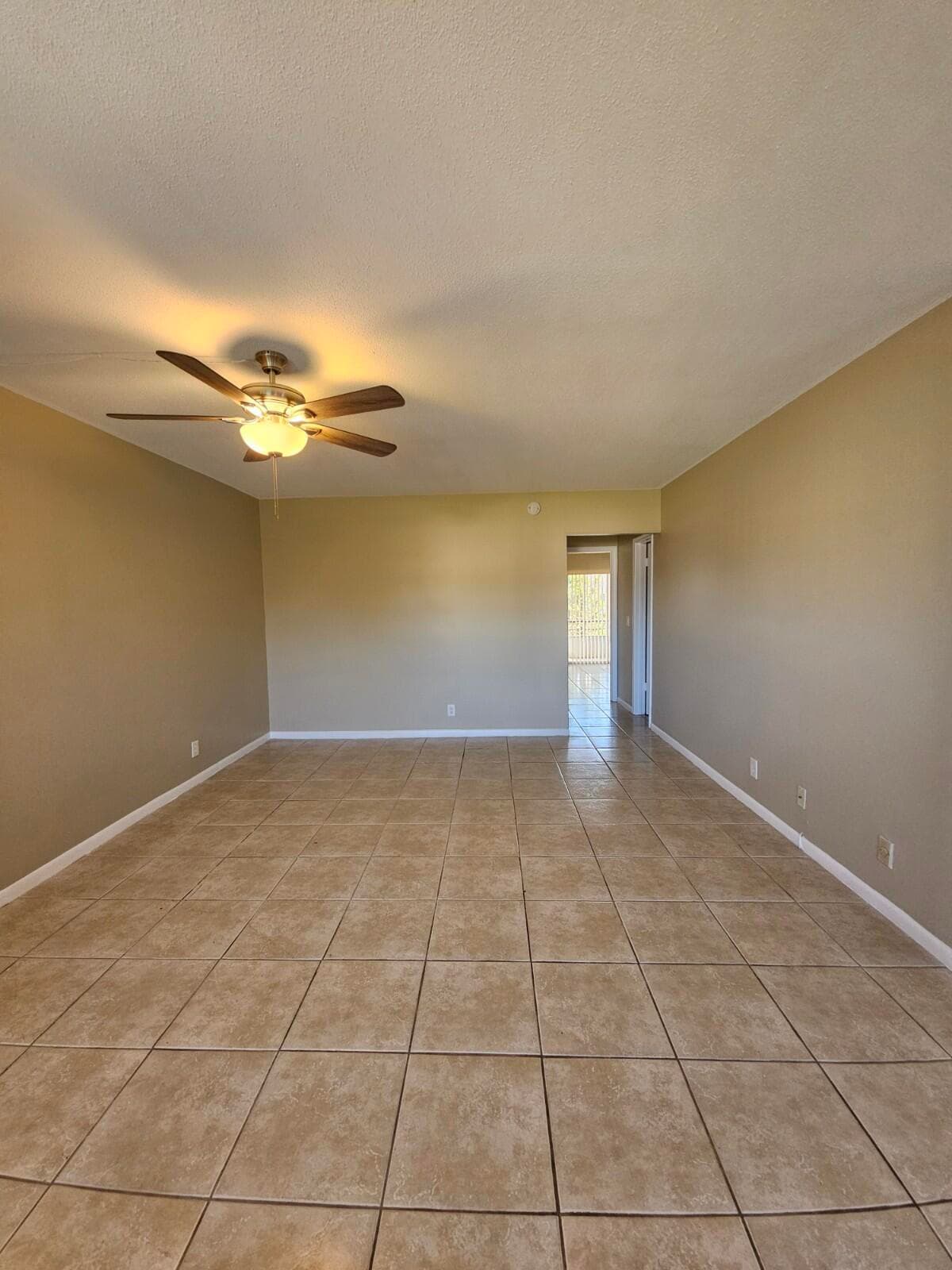114 E Norwich E, West Palm Beach, FL 33417 — photo 12 of 24