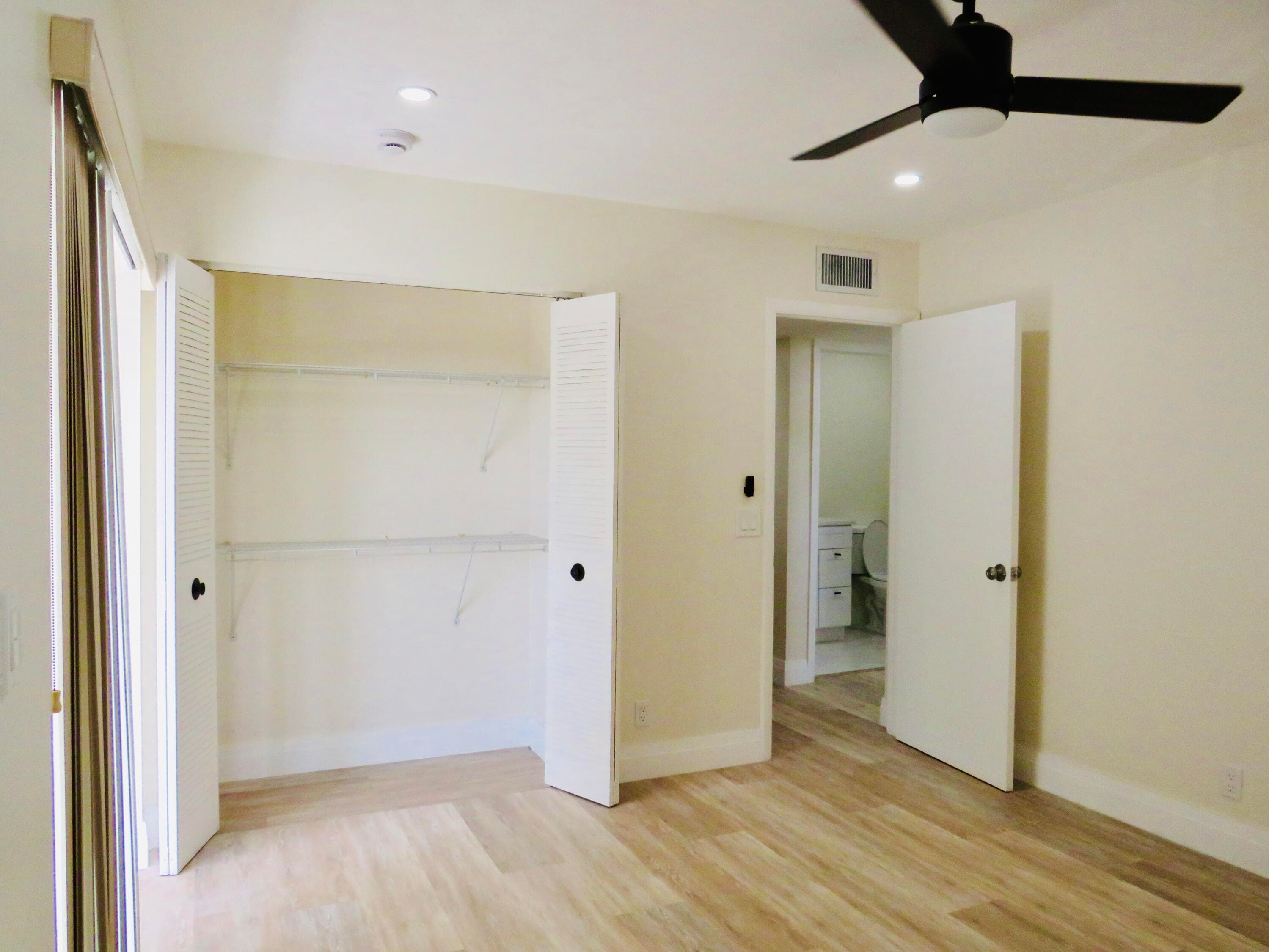 557 Burgundy L, Delray Beach, FL 33484 — photo 13 of 21