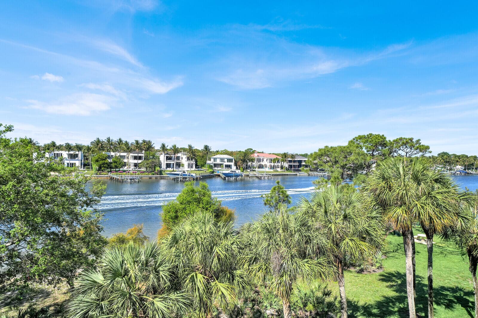 1001 Seafarer Circle 405, Jupiter, FL 33477 — photo 1 of 49