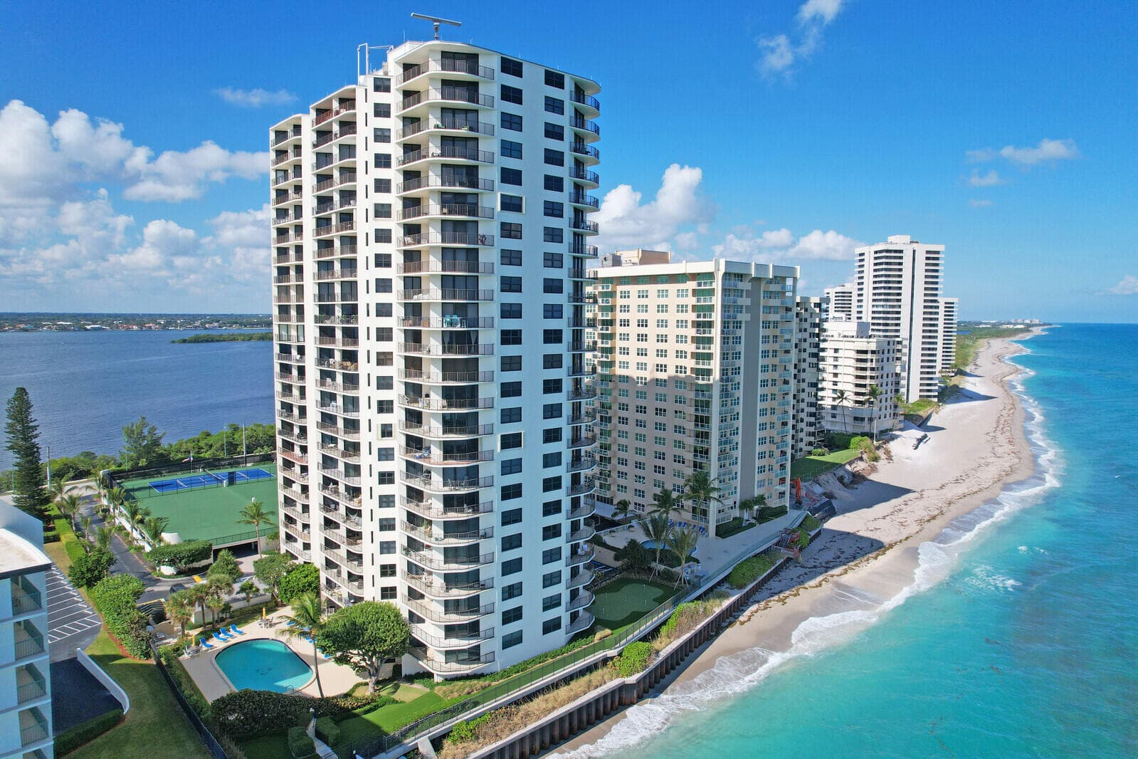 5420 N Ocean Drive 1803, Singer Island, FL 33404 — photo