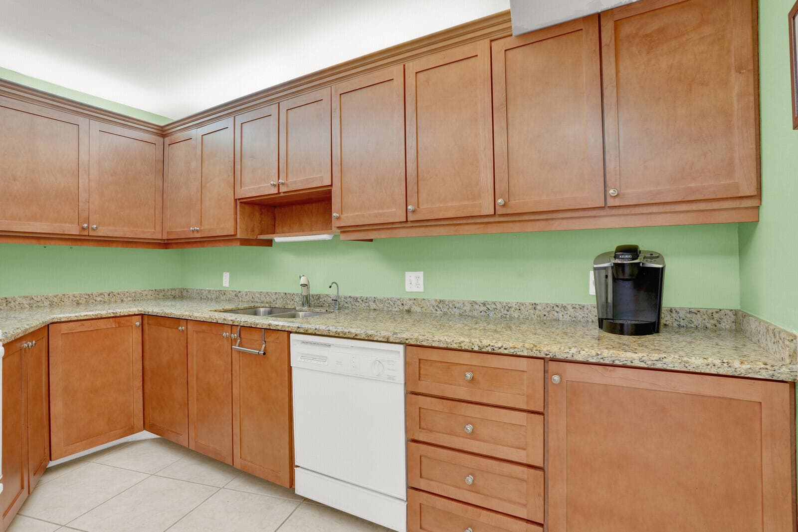 5420 N Ocean Drive 1803, Singer Island, FL 33404 — photo 25 of 42