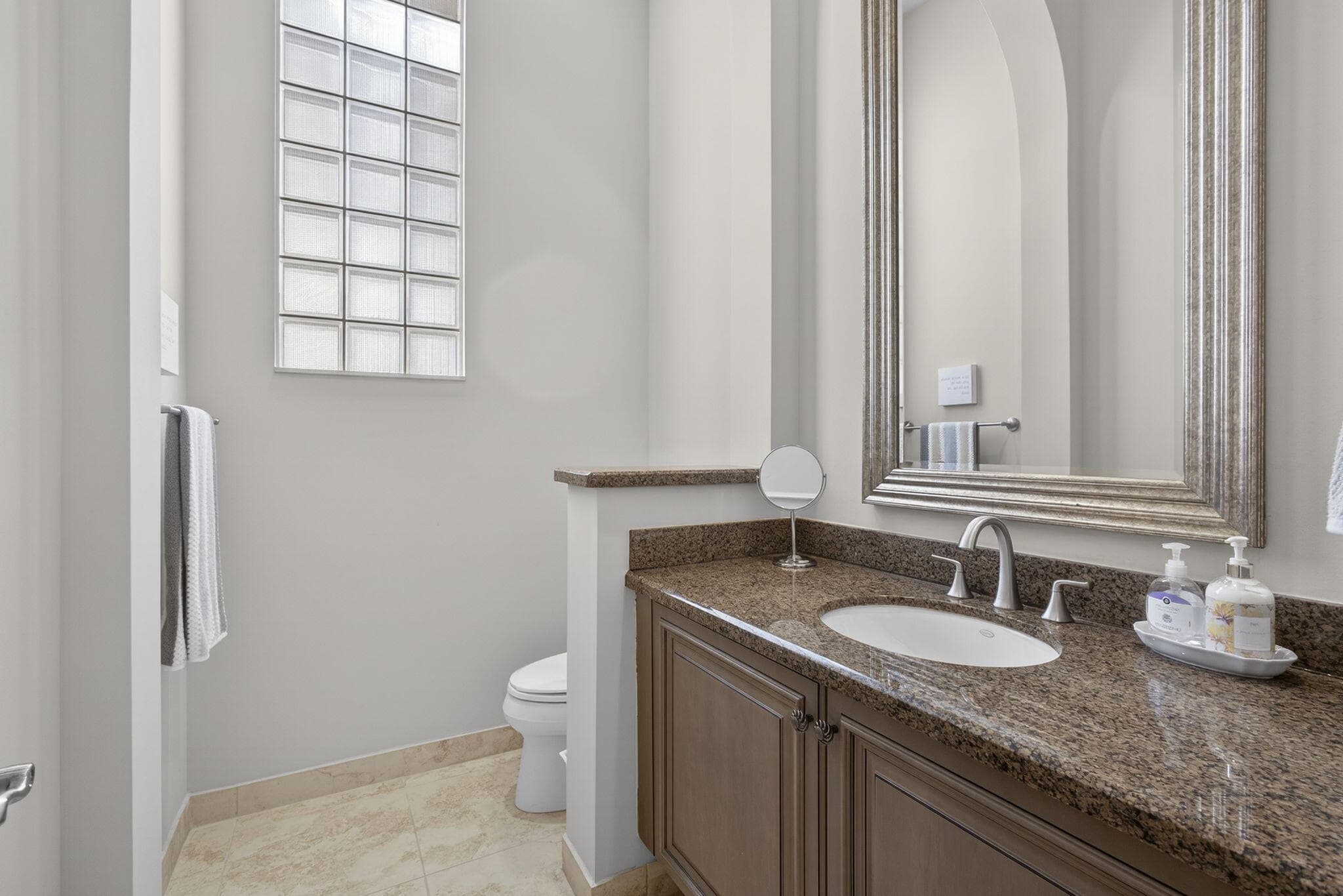 142 Viera Drive, Palm Beach Gardens, FL 33418 — photo 19 of 93