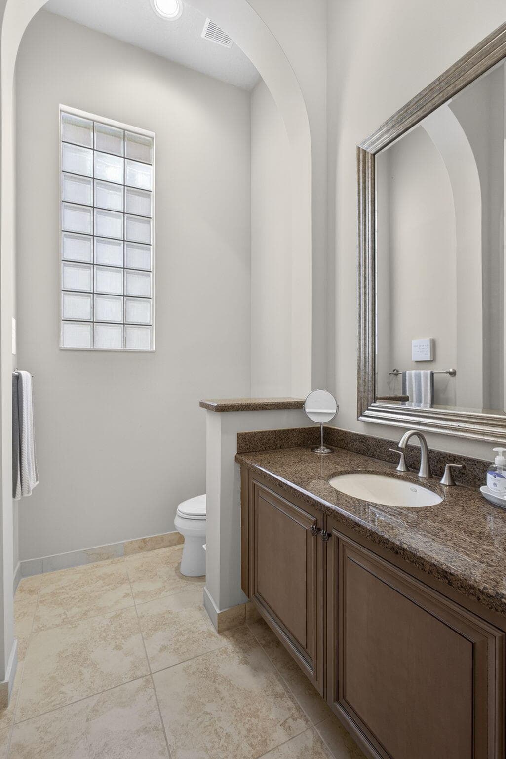 142 Viera Drive, Palm Beach Gardens, FL 33418 — photo 20 of 93