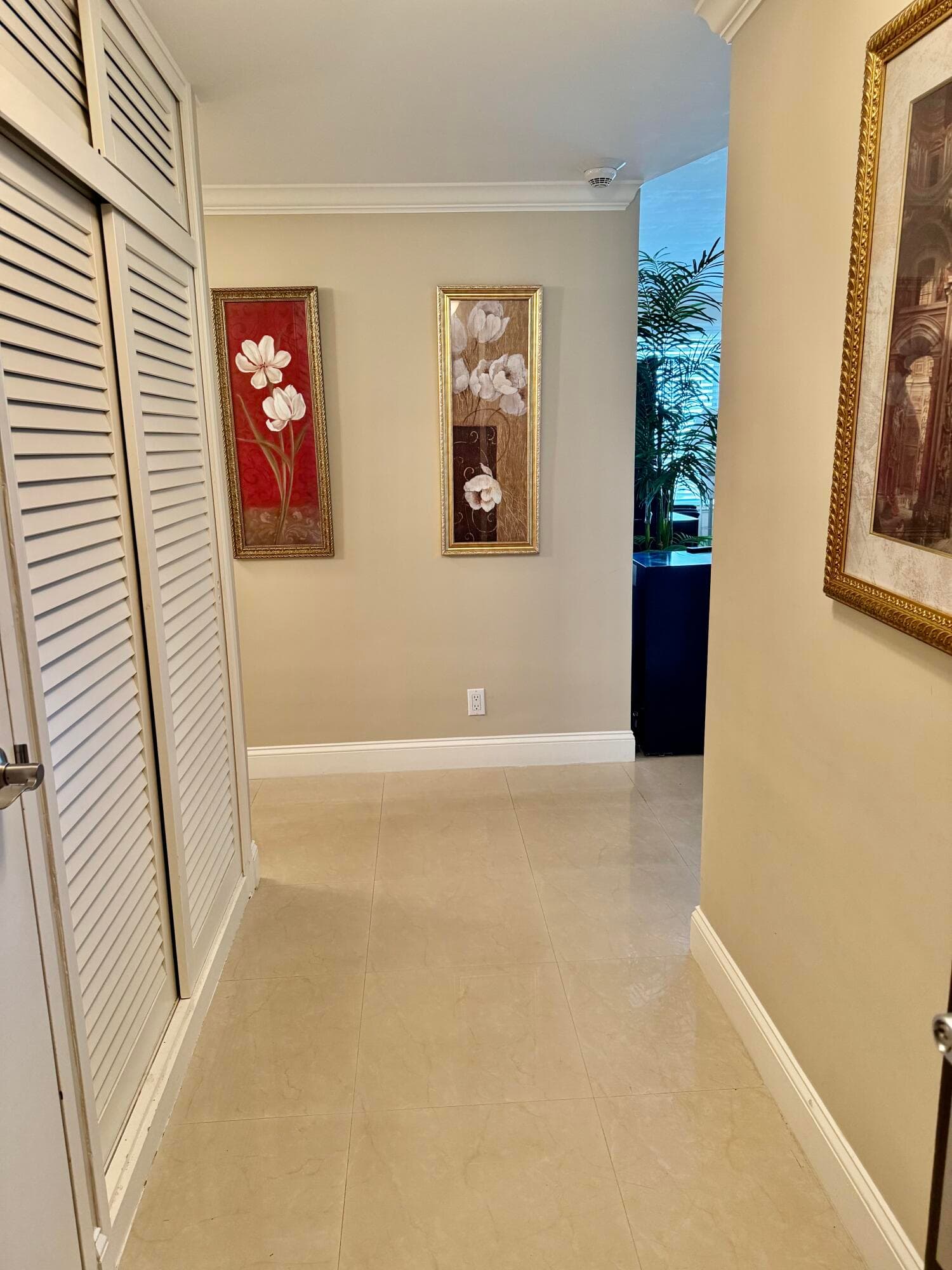3300 NE 36th Street 507, Fort Lauderdale, FL 33308 — photo 2 of 45