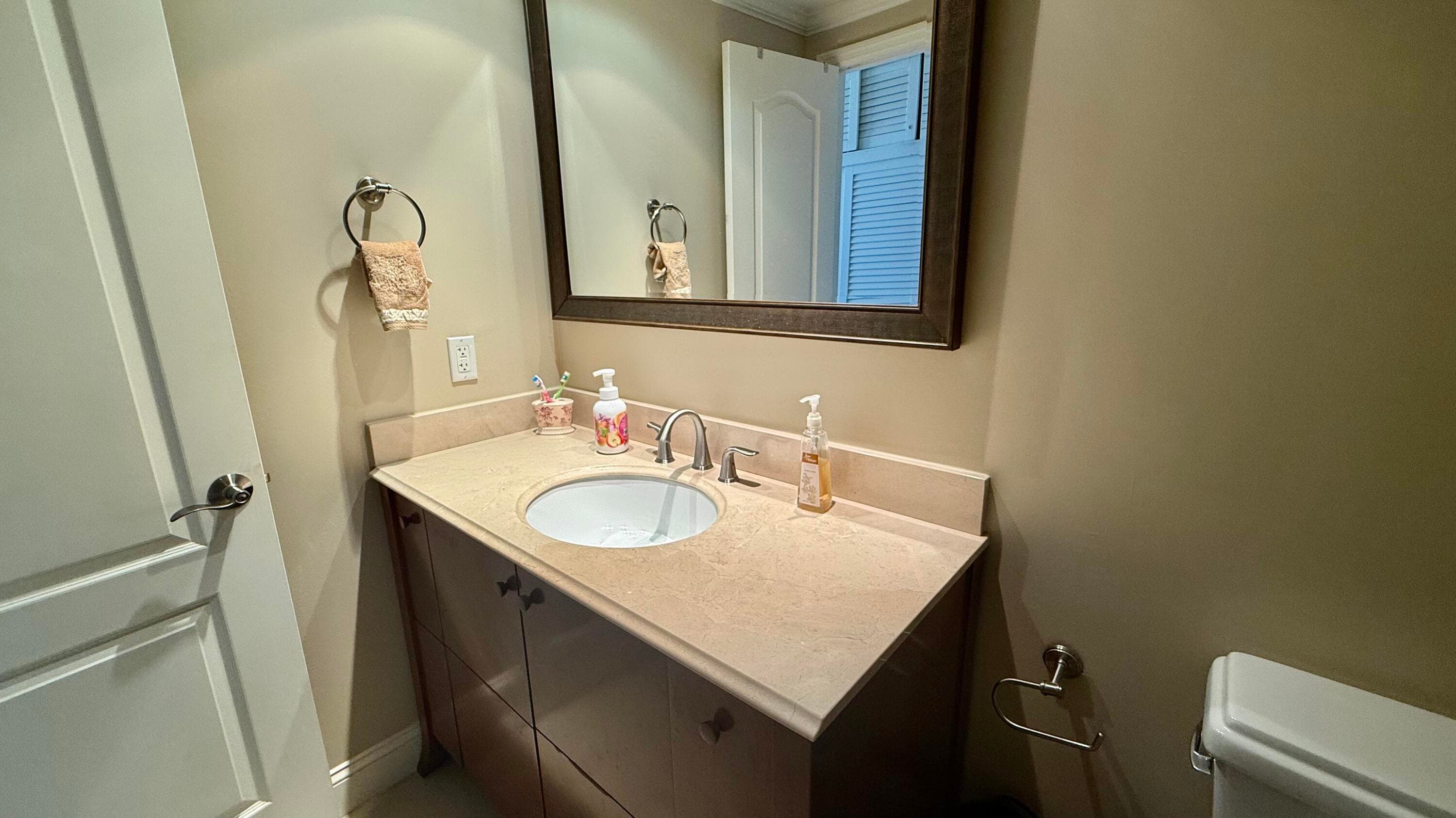 3300 NE 36th Street 507, Fort Lauderdale, FL 33308 — photo 16 of 45